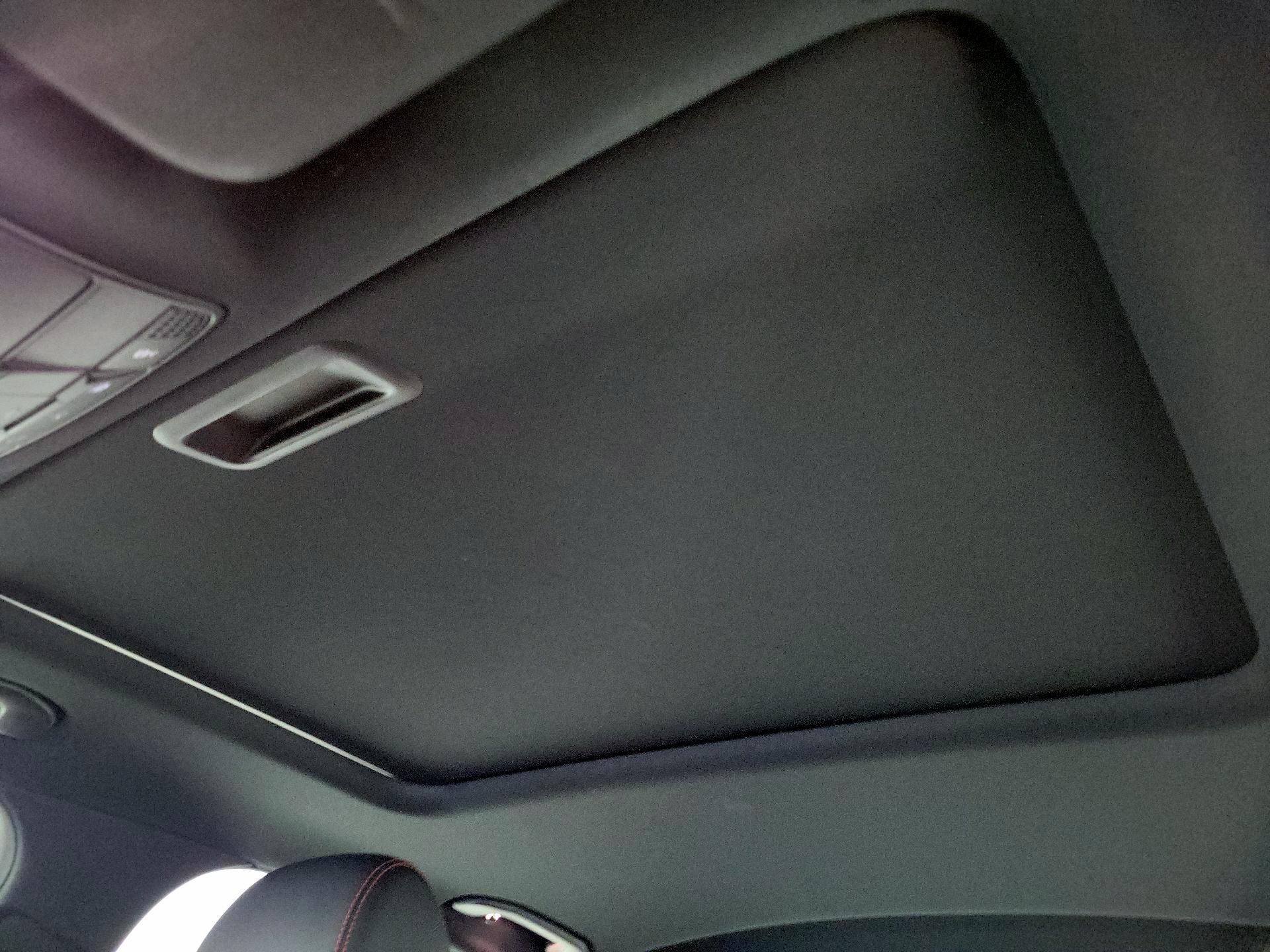 Thumbnail: 2022 Mercedes-Benz E-Class - 19