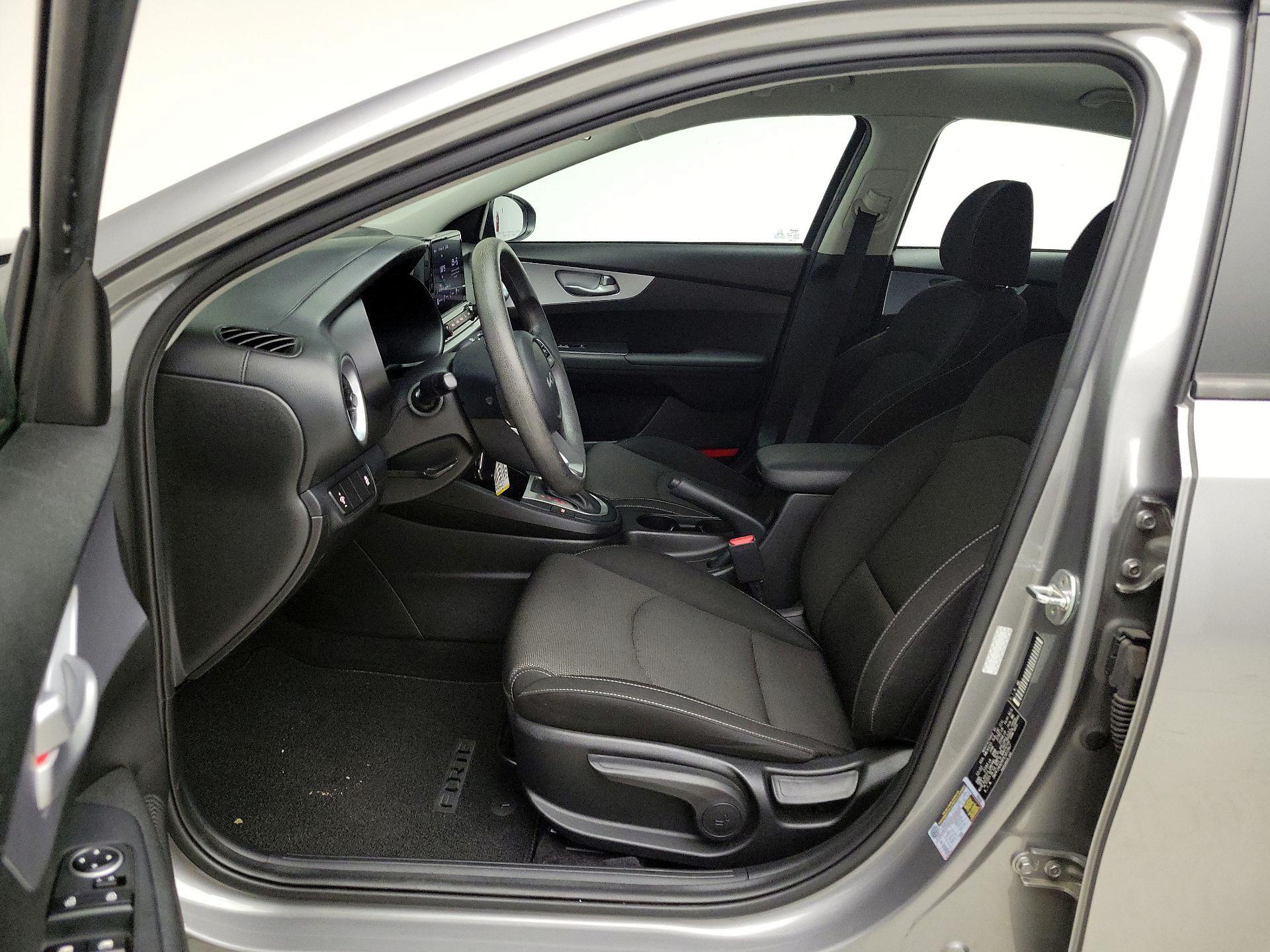 Thumbnail: 2023 Kia Forte - 11