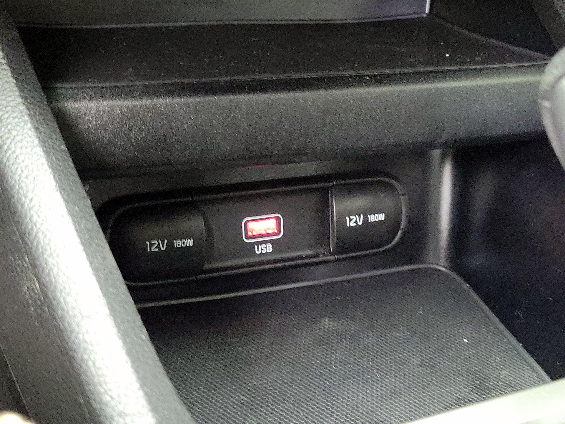 Thumbnail: 2023 Kia Forte - 18