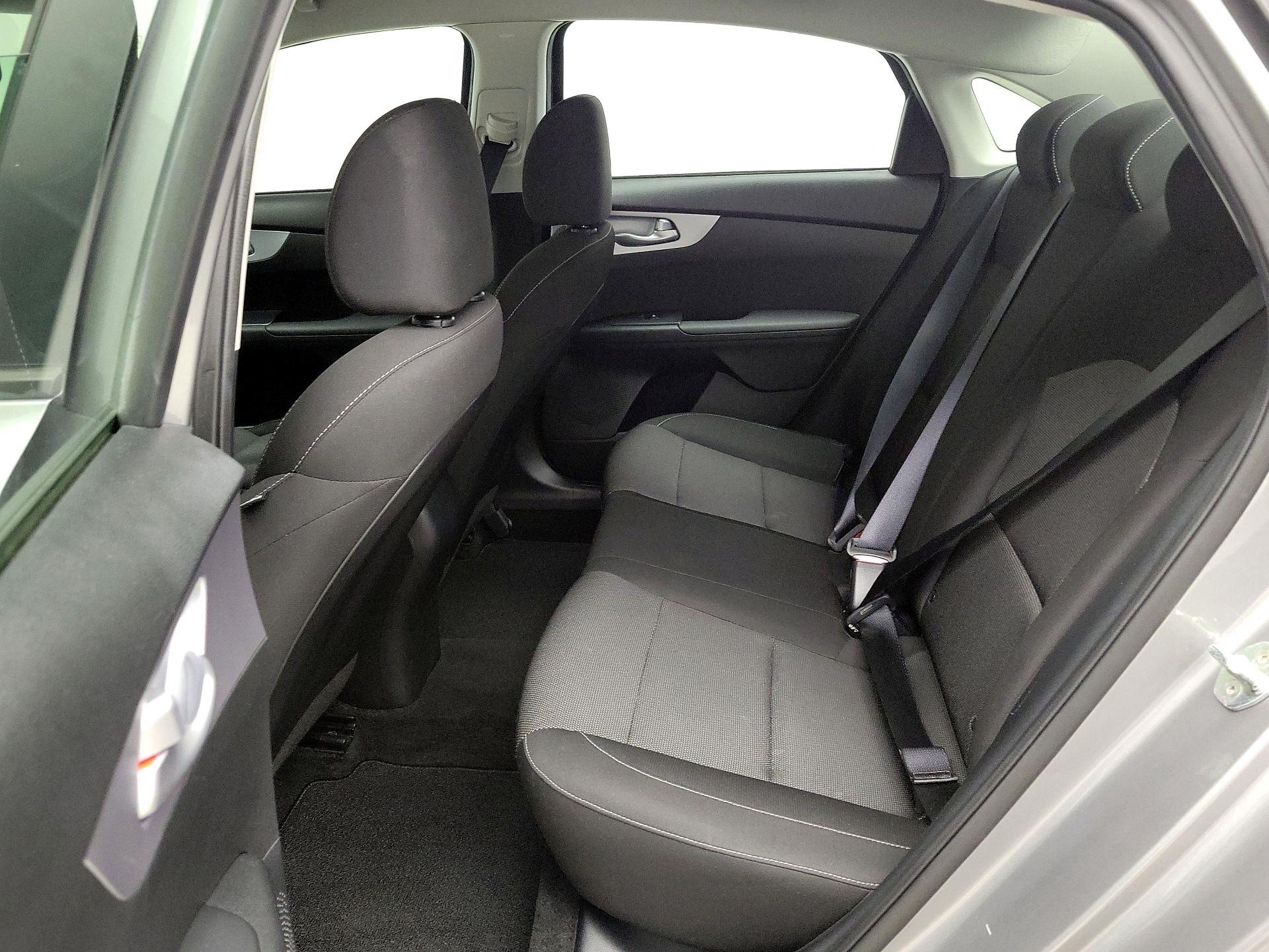 Thumbnail: 2023 Kia Forte - 19