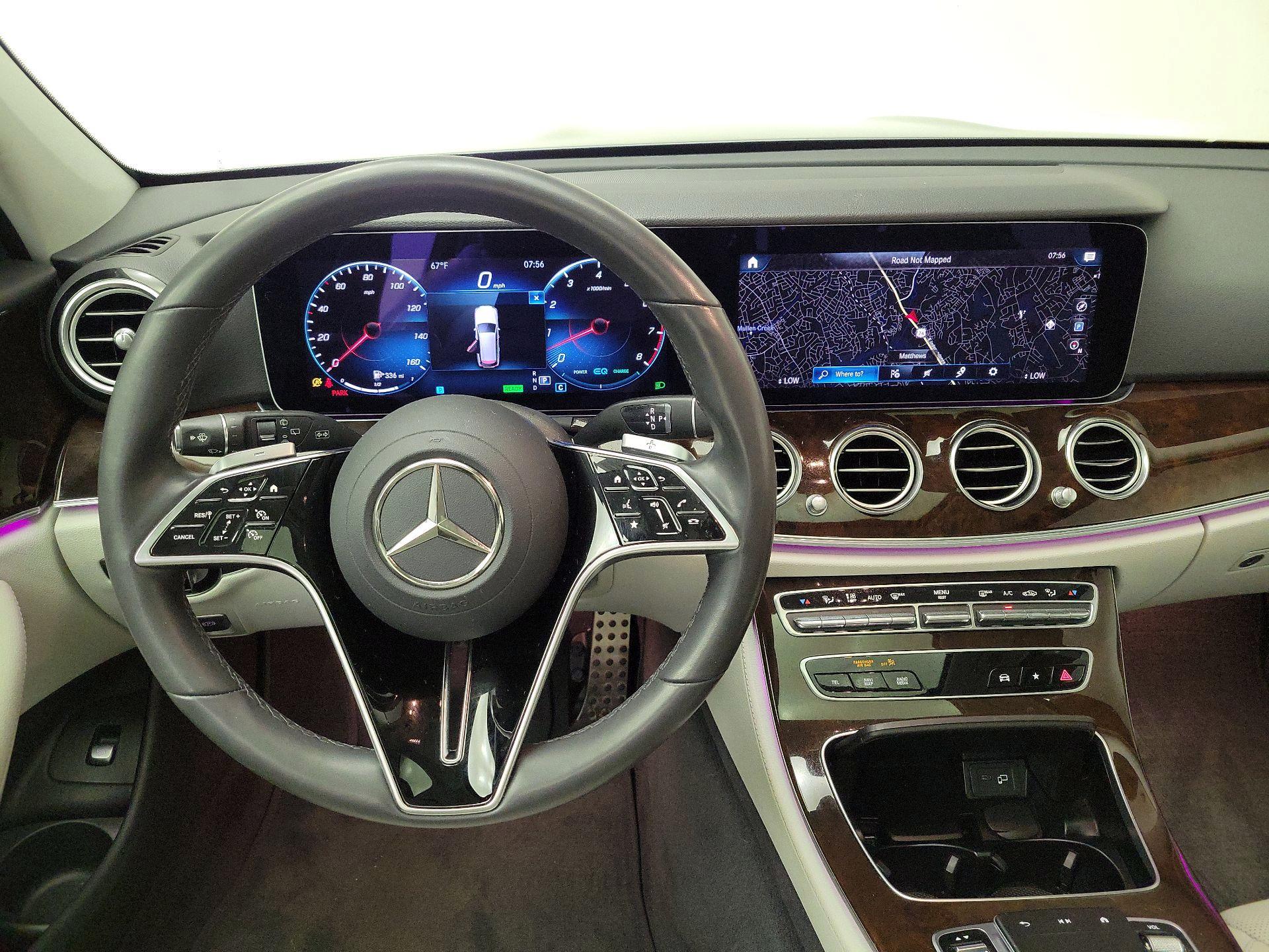 Thumbnail: 2022 Mercedes-Benz E-Class - 10