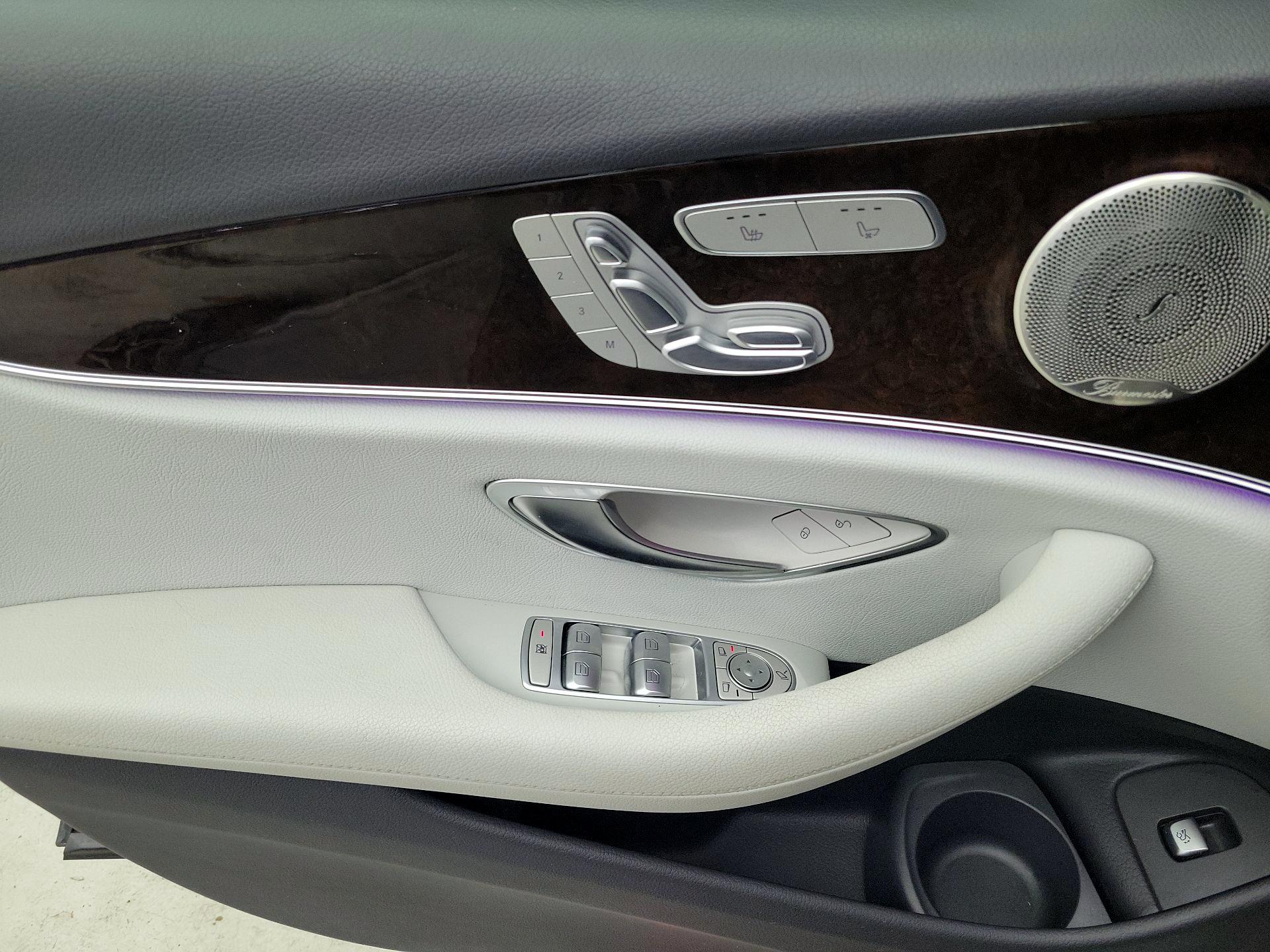 Thumbnail: 2022 Mercedes-Benz E-Class - 12