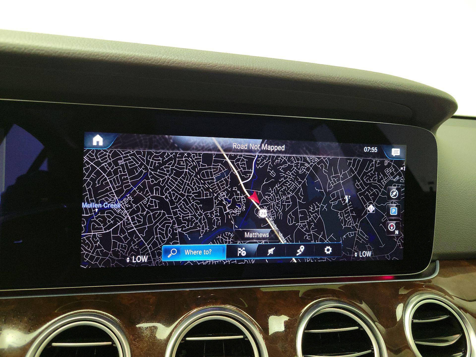 Thumbnail: 2022 Mercedes-Benz E-Class - 14