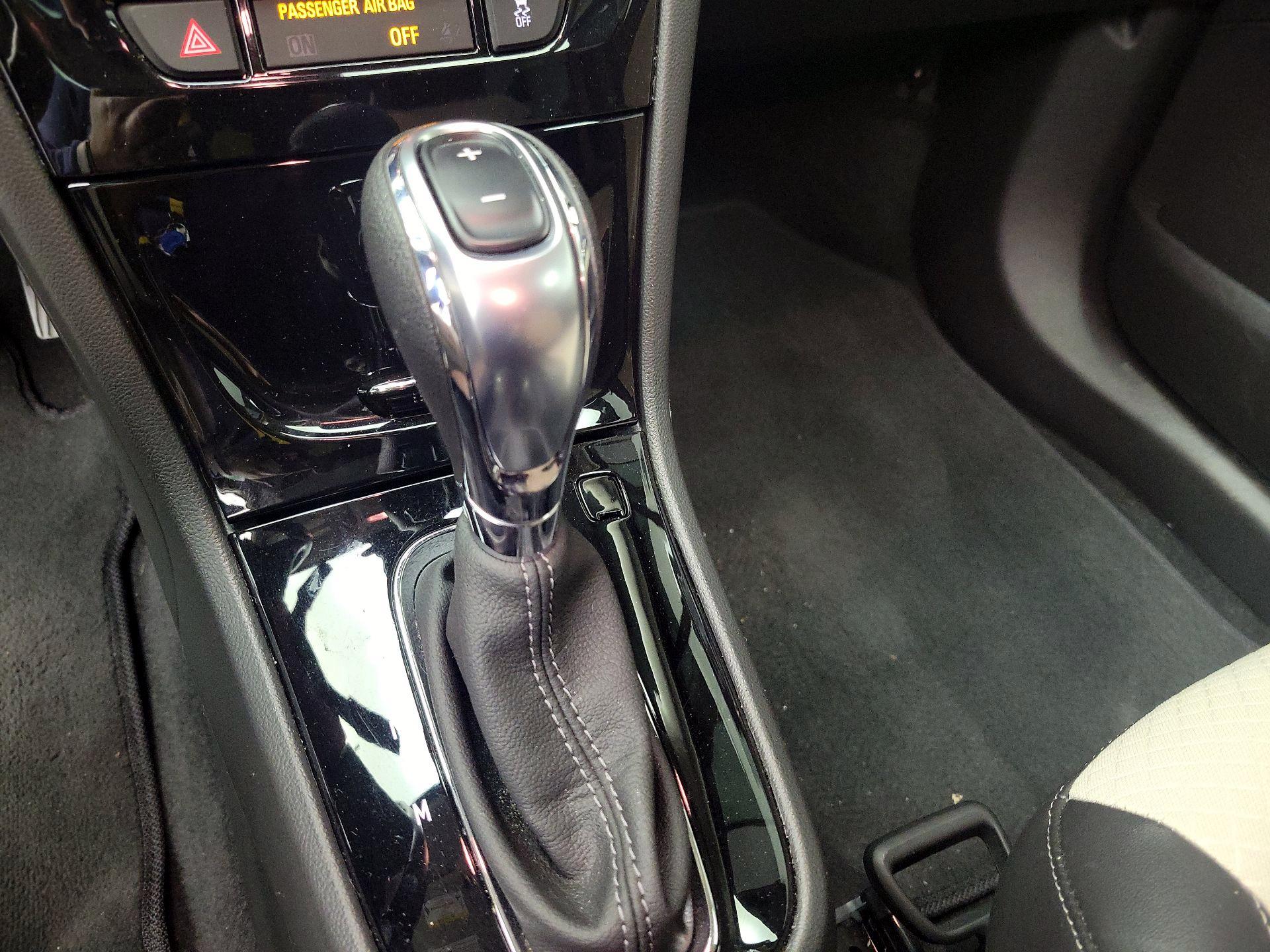 Thumbnail: 2019 Buick Encore - 18