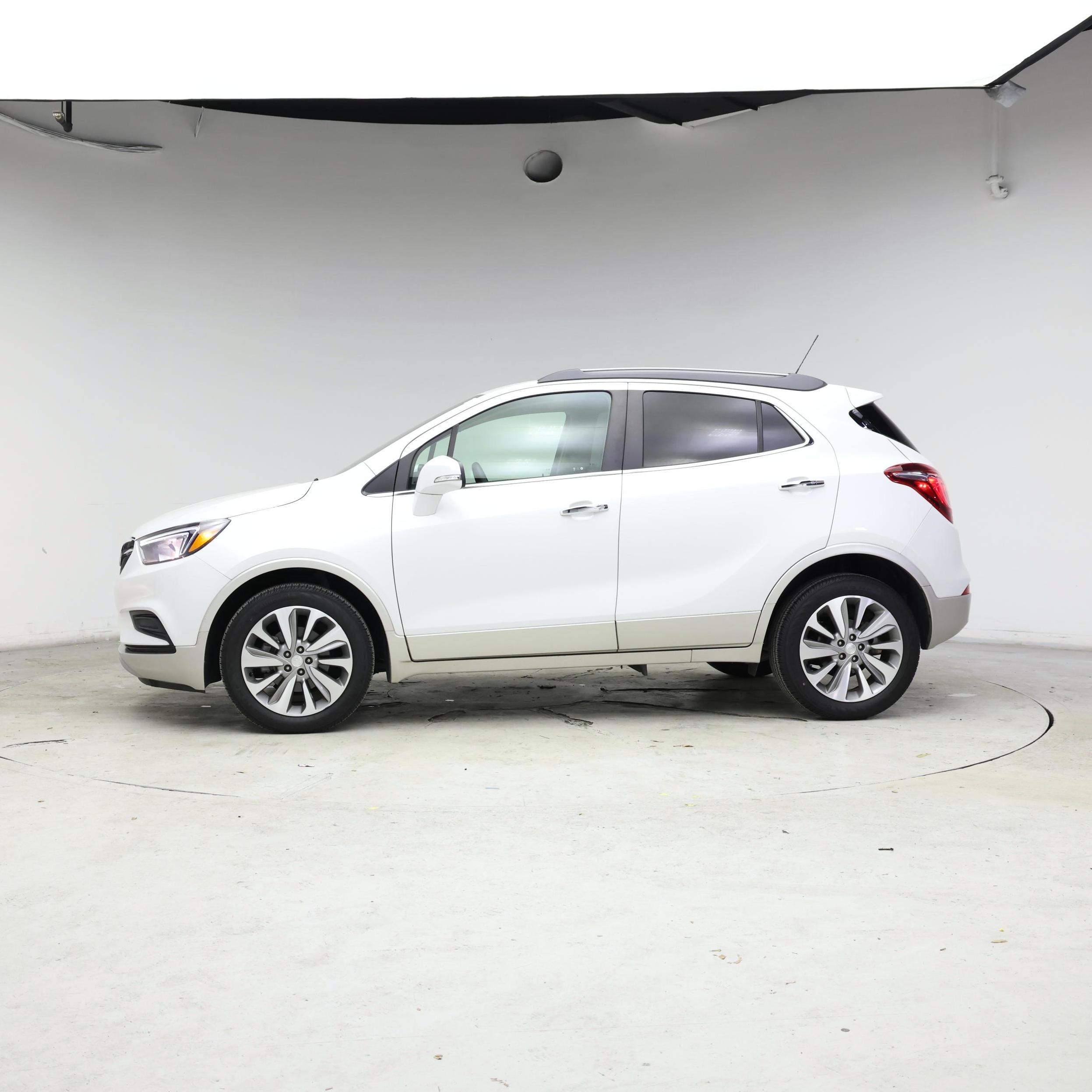 Thumbnail: 2019 Buick Encore - 3
