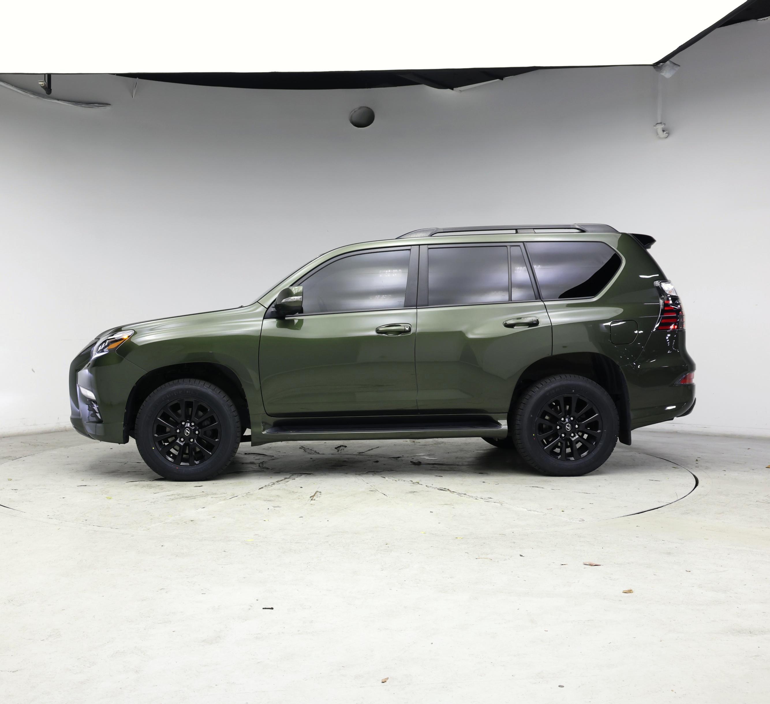 Thumbnail: 2023 Lexus GX - 3