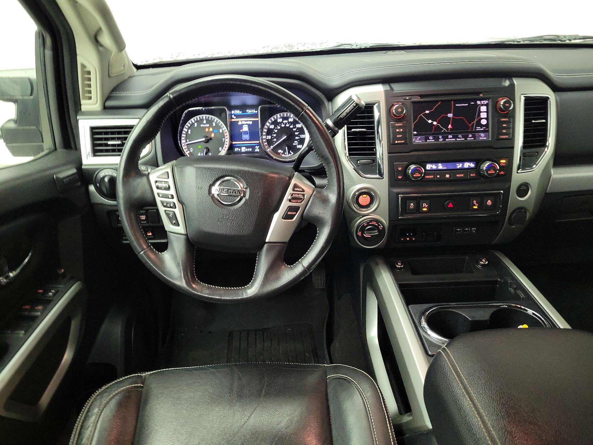 Thumbnail: 2019 Nissan Titan - 10