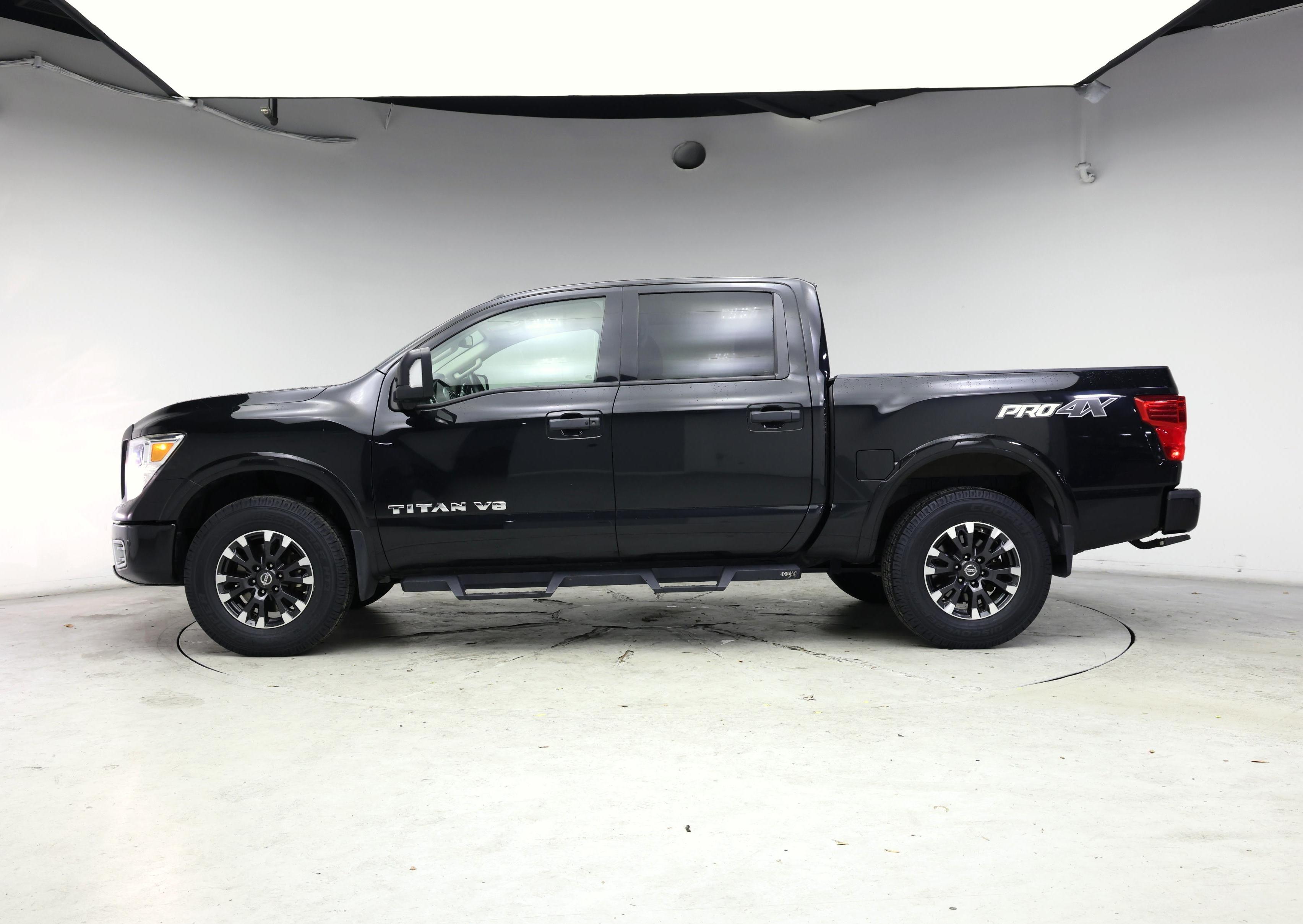 Thumbnail: 2019 Nissan Titan - 3