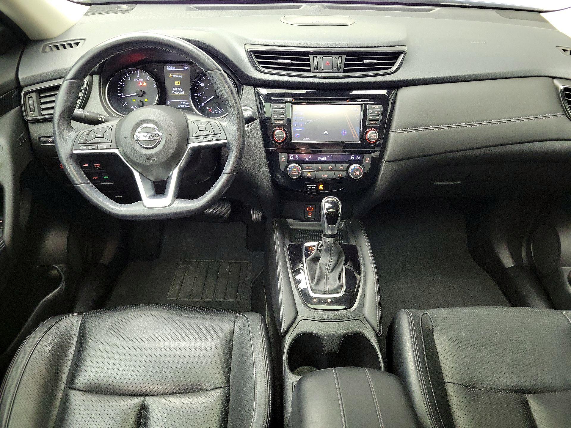 Thumbnail: 2017 Nissan Rogue - 9