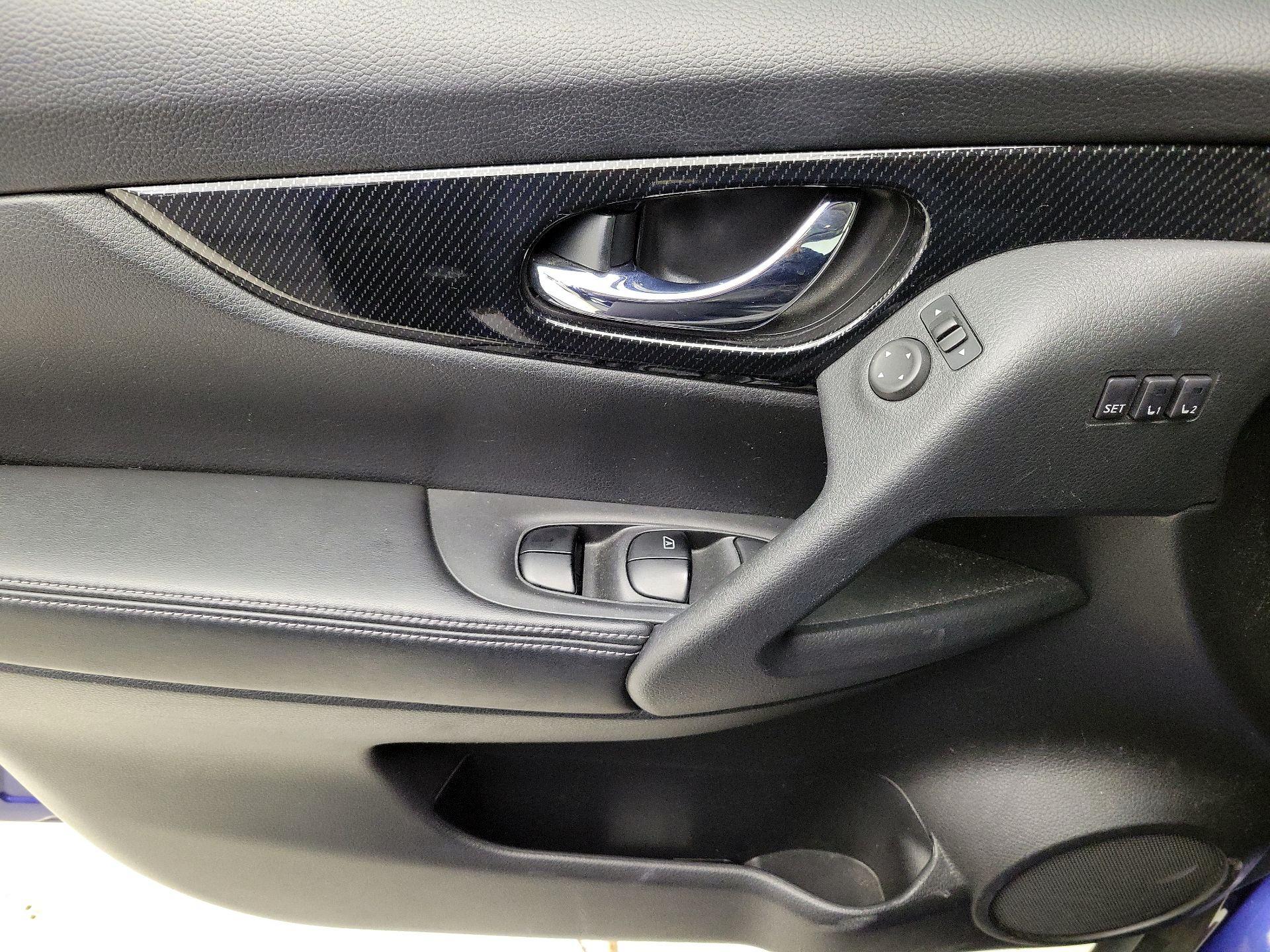 Thumbnail: 2017 Nissan Rogue - 12