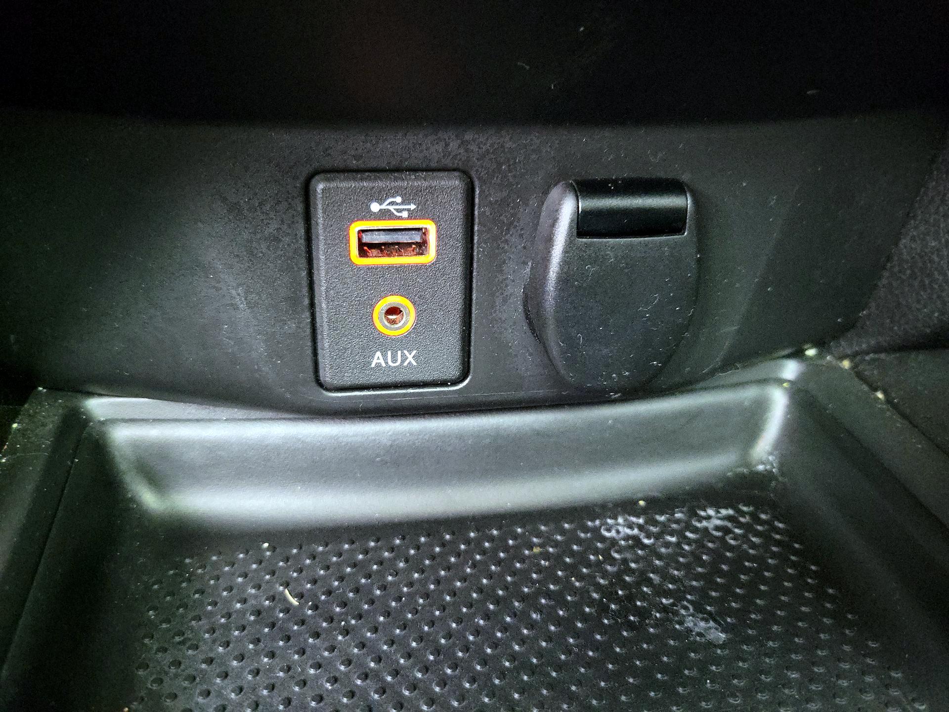 Thumbnail: 2017 Nissan Rogue - 19