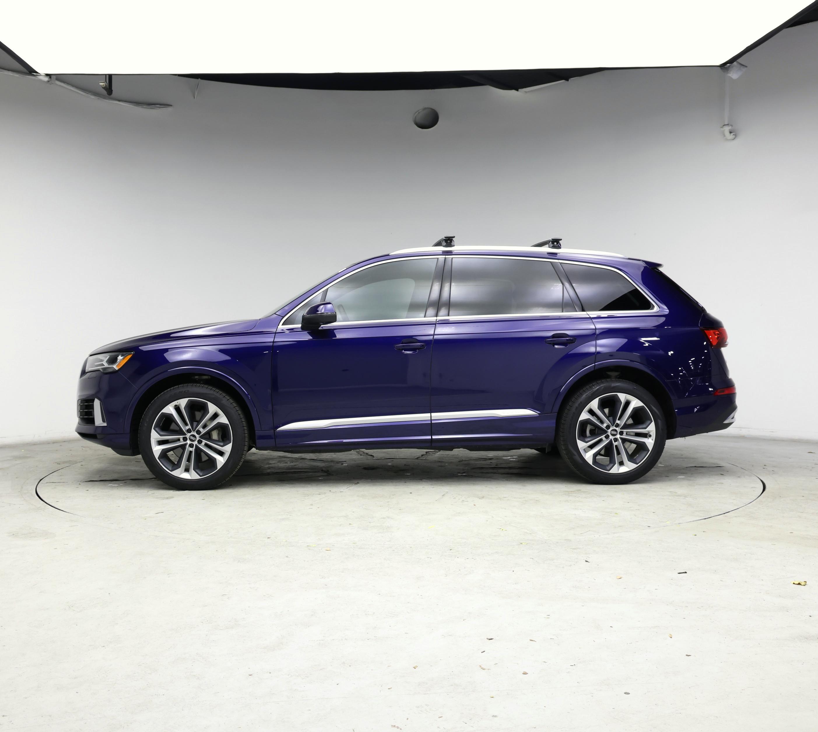 Thumbnail: 2021 Audi Q7 - 3