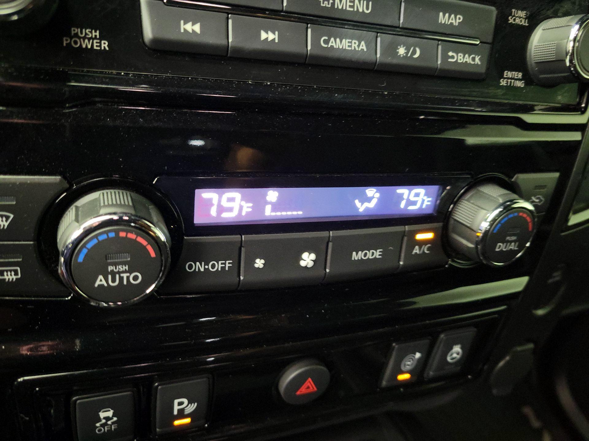 Thumbnail: 2020 Nissan Titan - 17