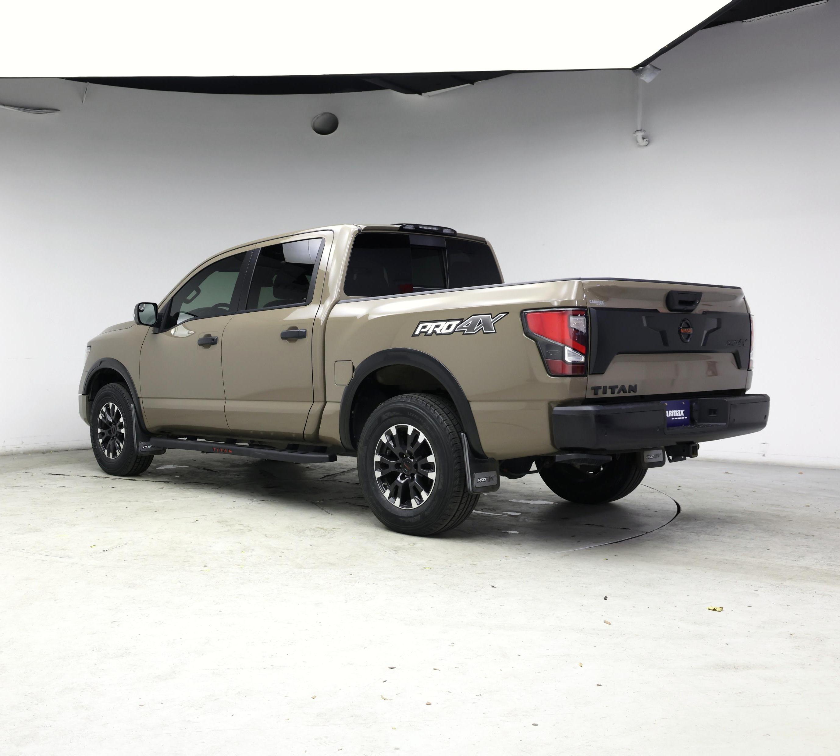 Thumbnail: 2020 Nissan Titan - 2