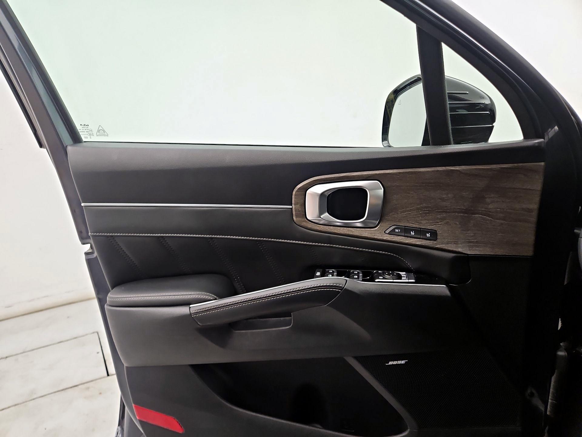 Thumbnail: 2022 Kia Sorento - 12