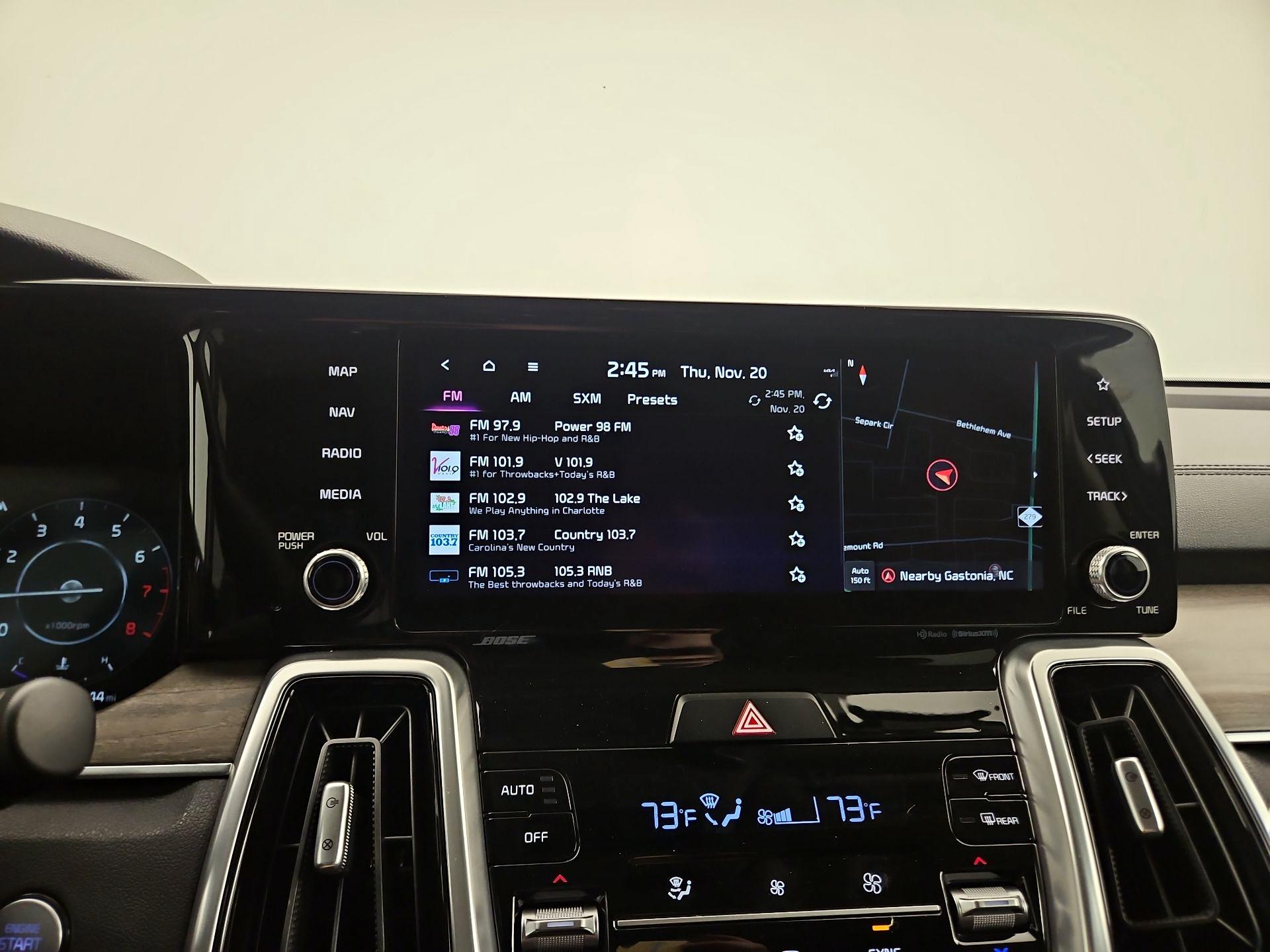 Thumbnail: 2022 Kia Sorento - 16