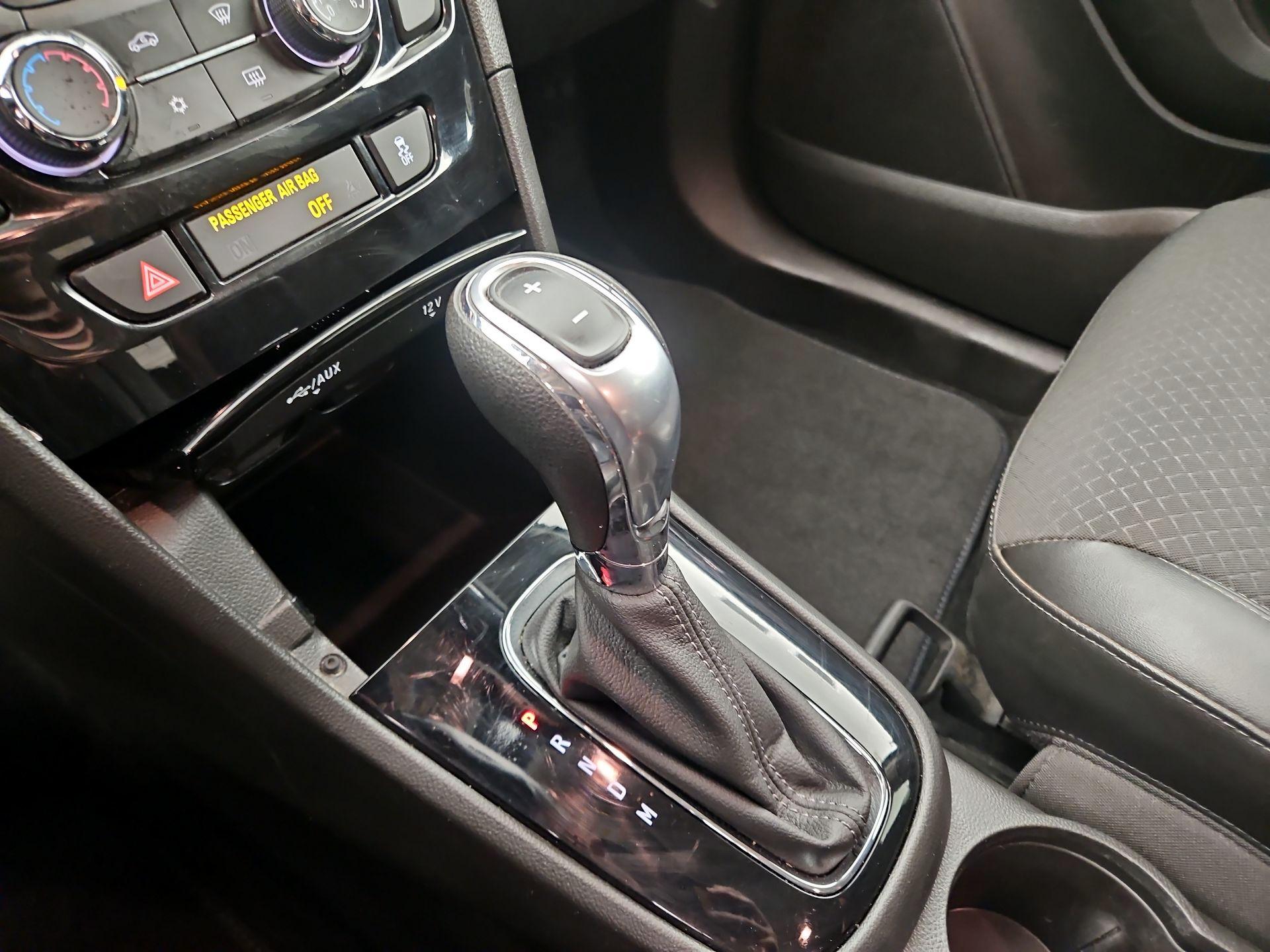 Thumbnail: 2019 Buick Encore - 17