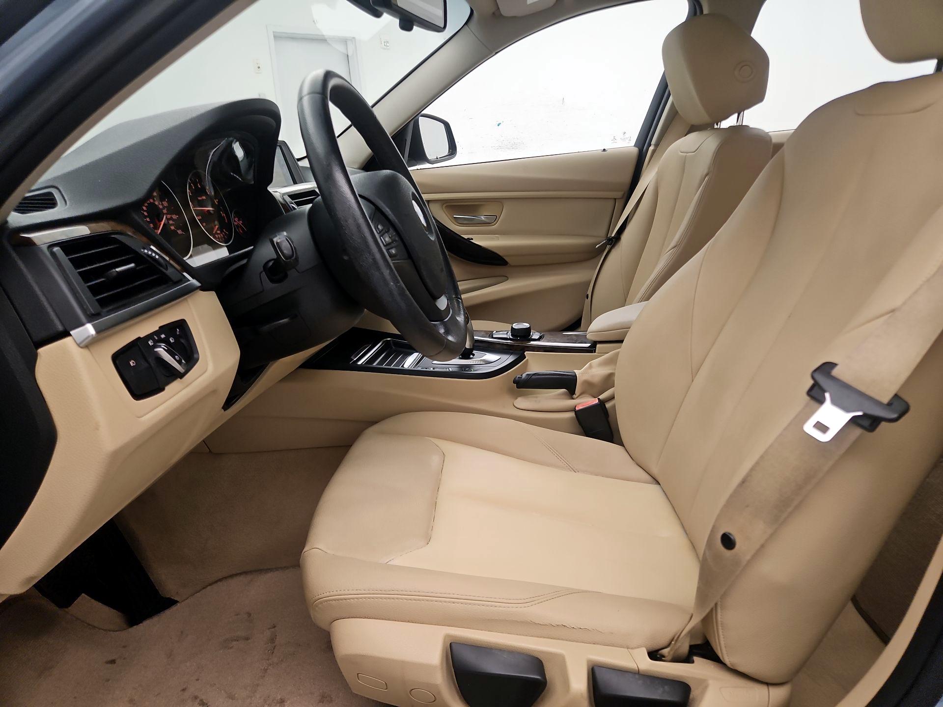 Thumbnail: 2014 BMW 3 Series - 11