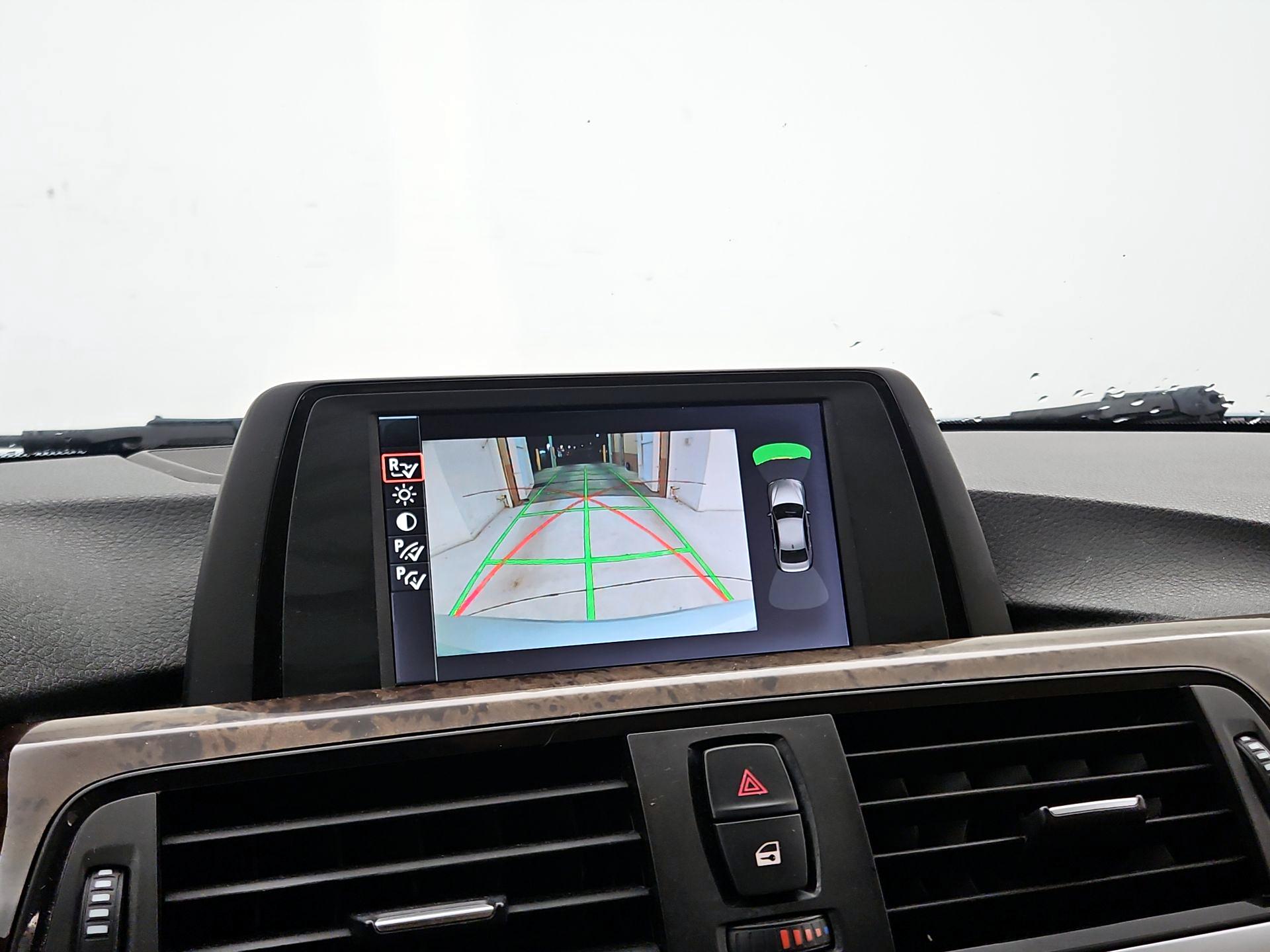 Thumbnail: 2014 BMW 3 Series - 14