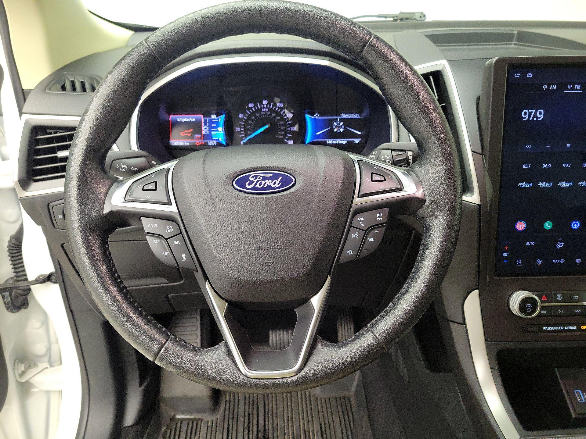 Thumbnail: 2021 Ford Edge - 10