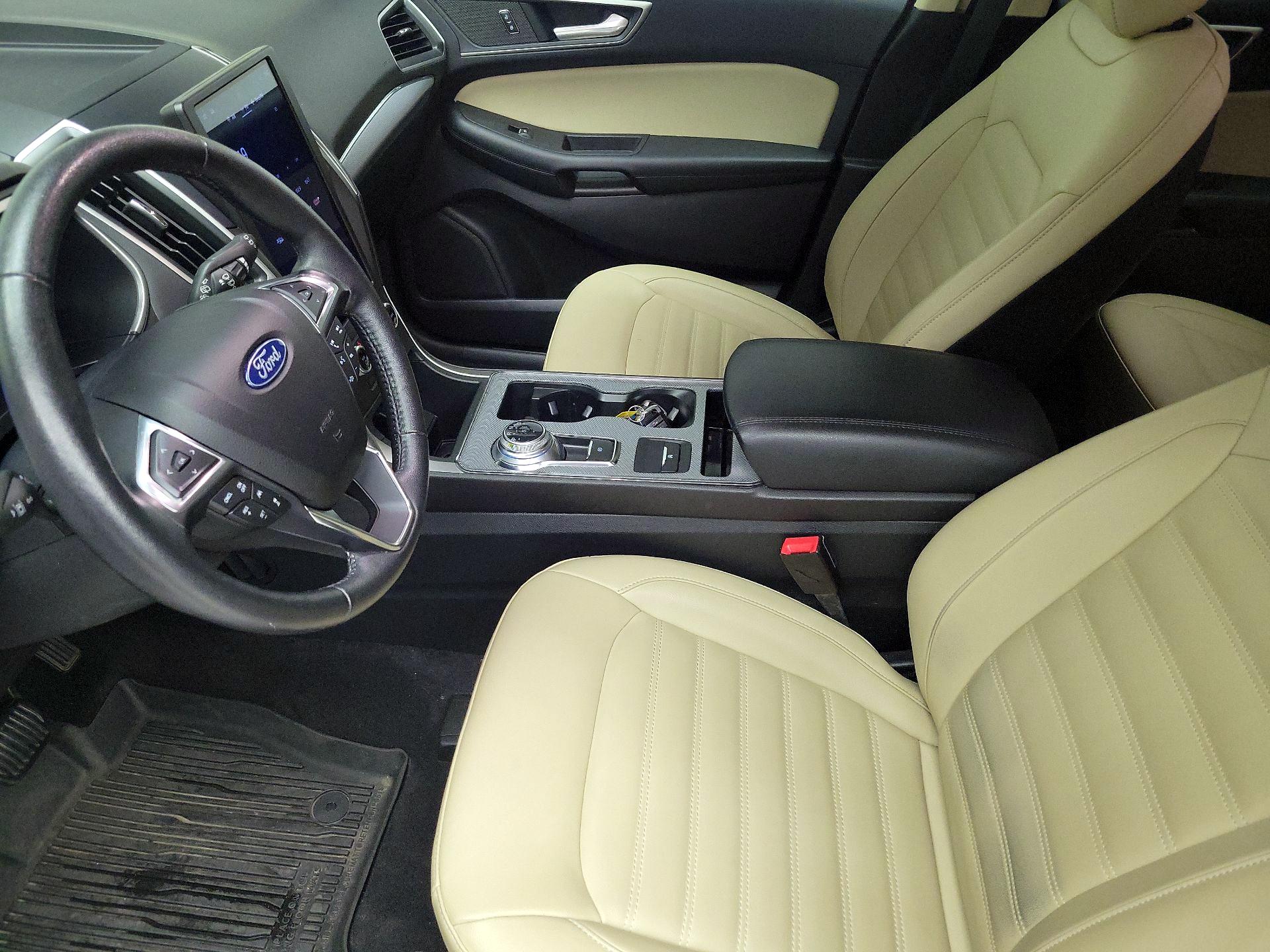 Thumbnail: 2021 Ford Edge - 11