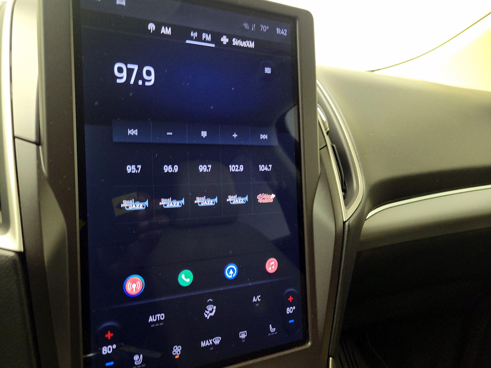 Thumbnail: 2021 Ford Edge - 15