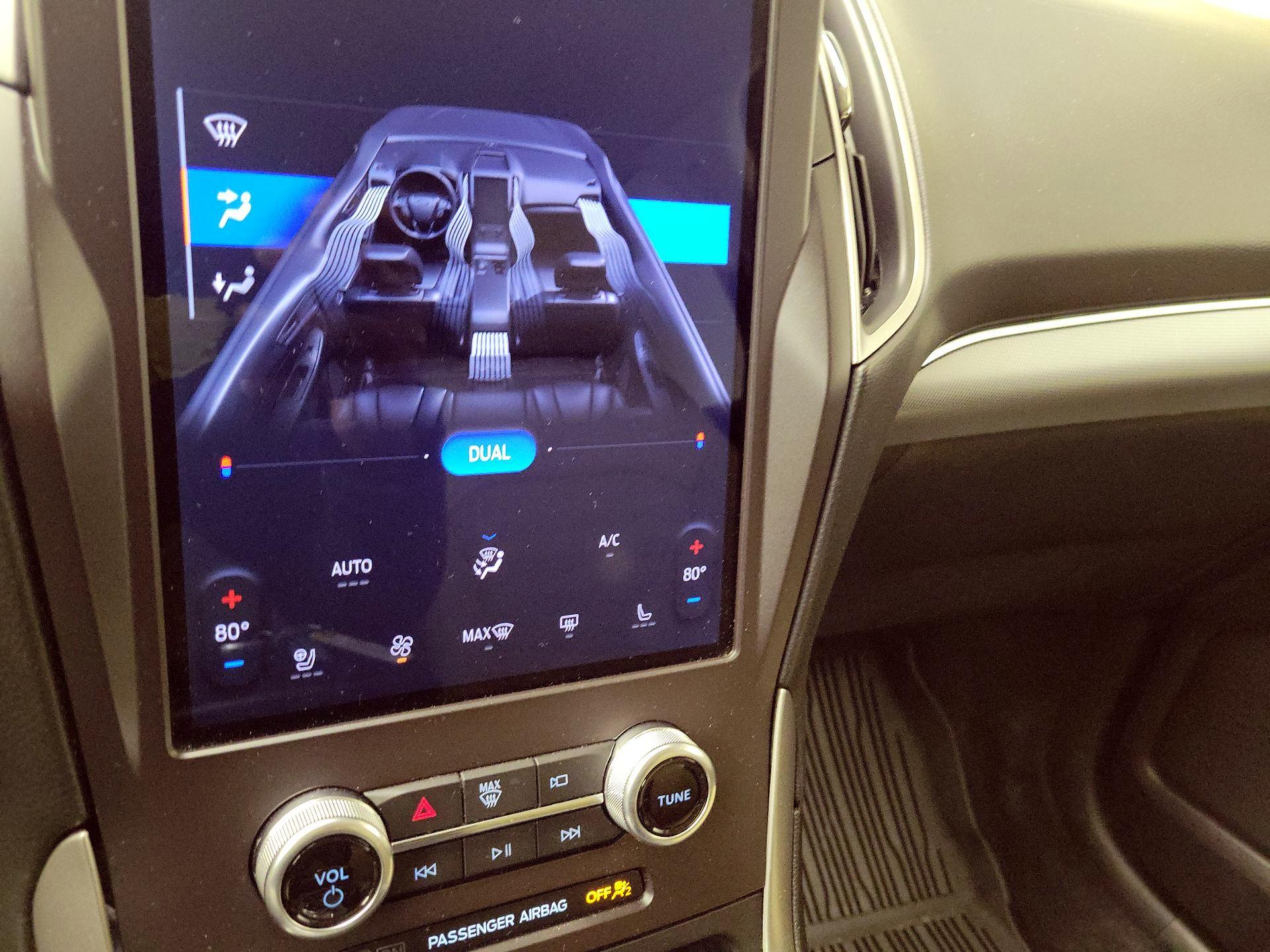 Thumbnail: 2021 Ford Edge - 16