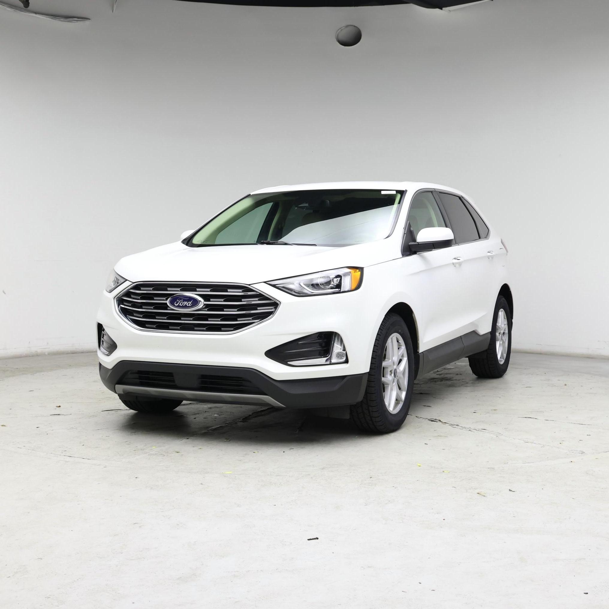 Thumbnail: 2021 Ford Edge - 4