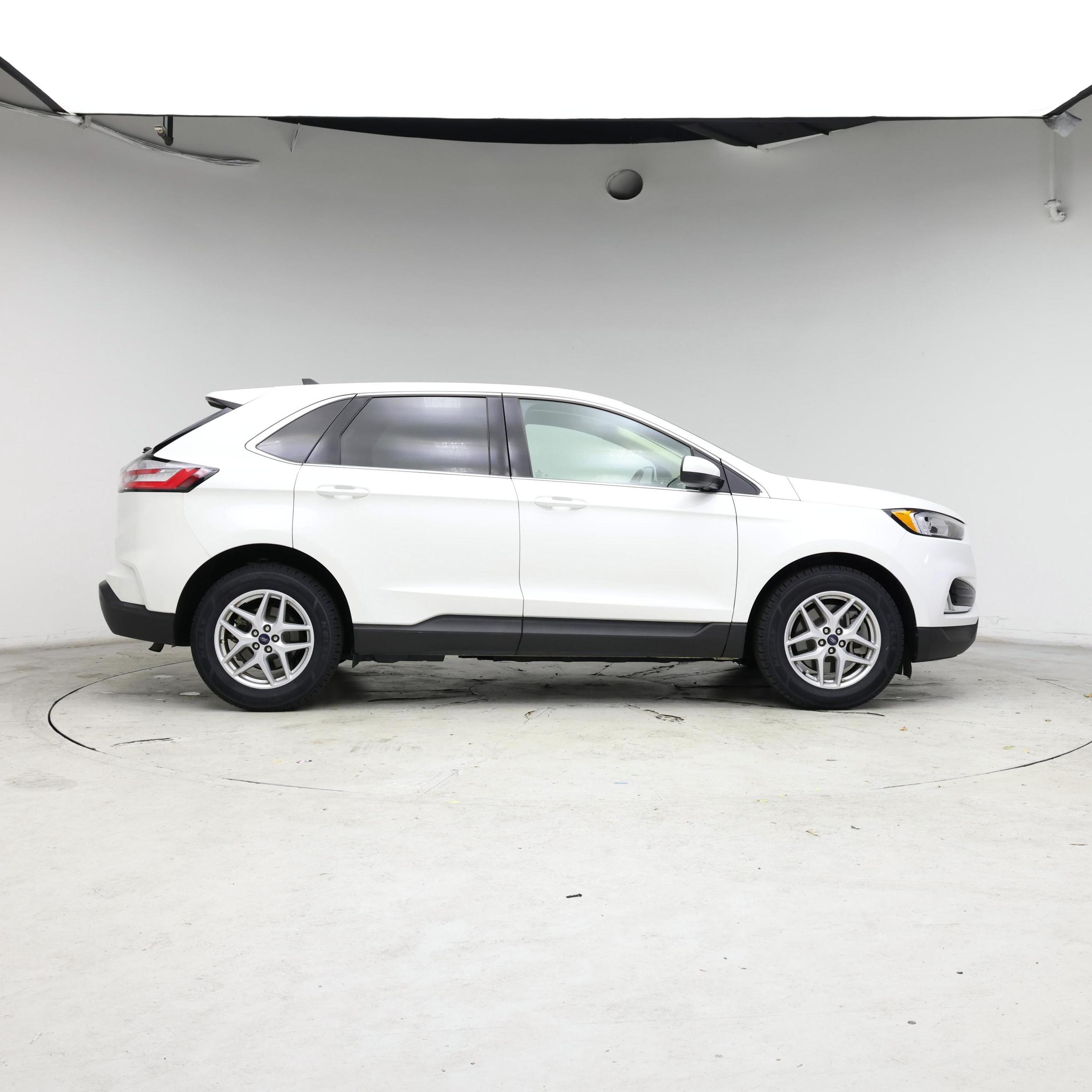 Thumbnail: 2021 Ford Edge - 7