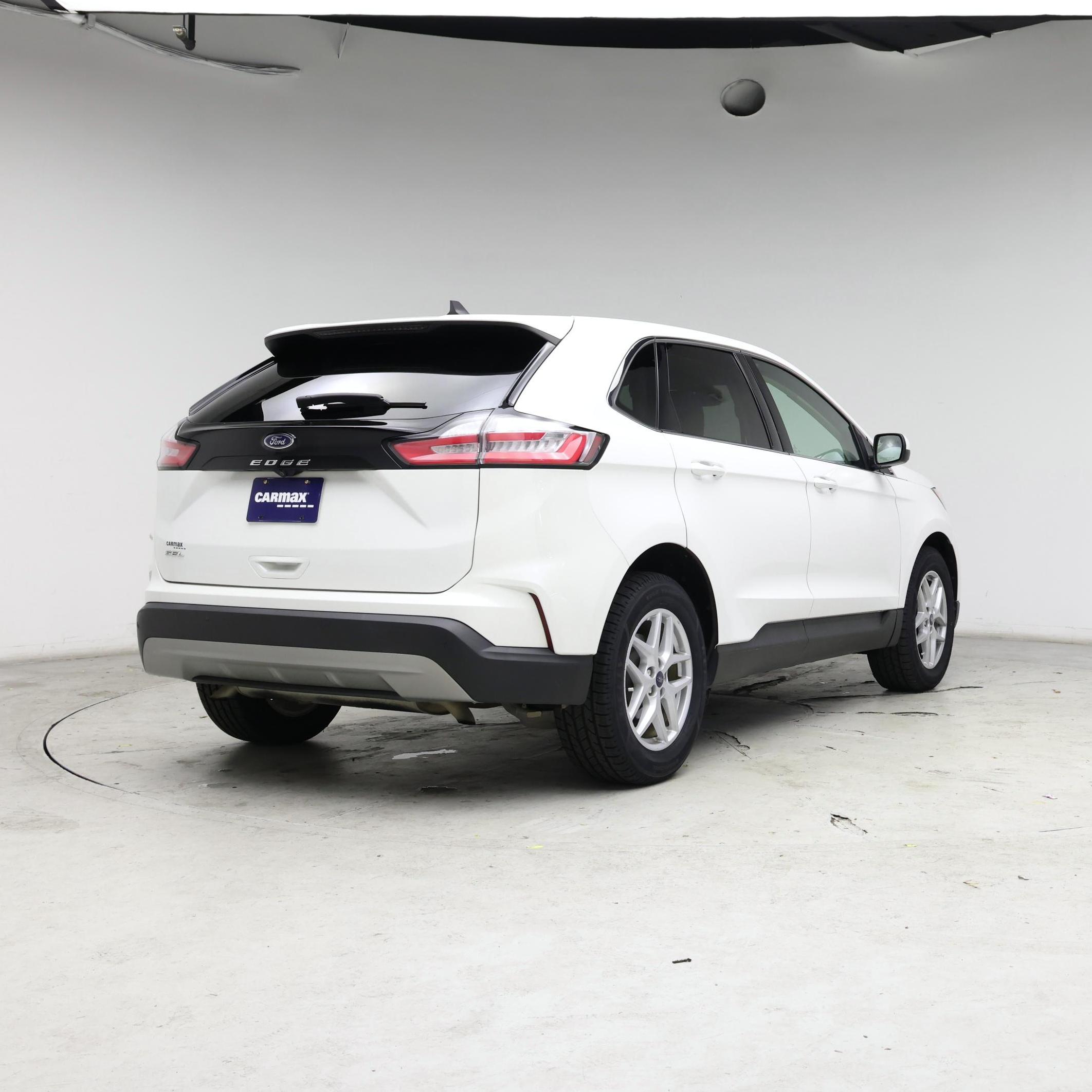 Thumbnail: 2021 Ford Edge - 8