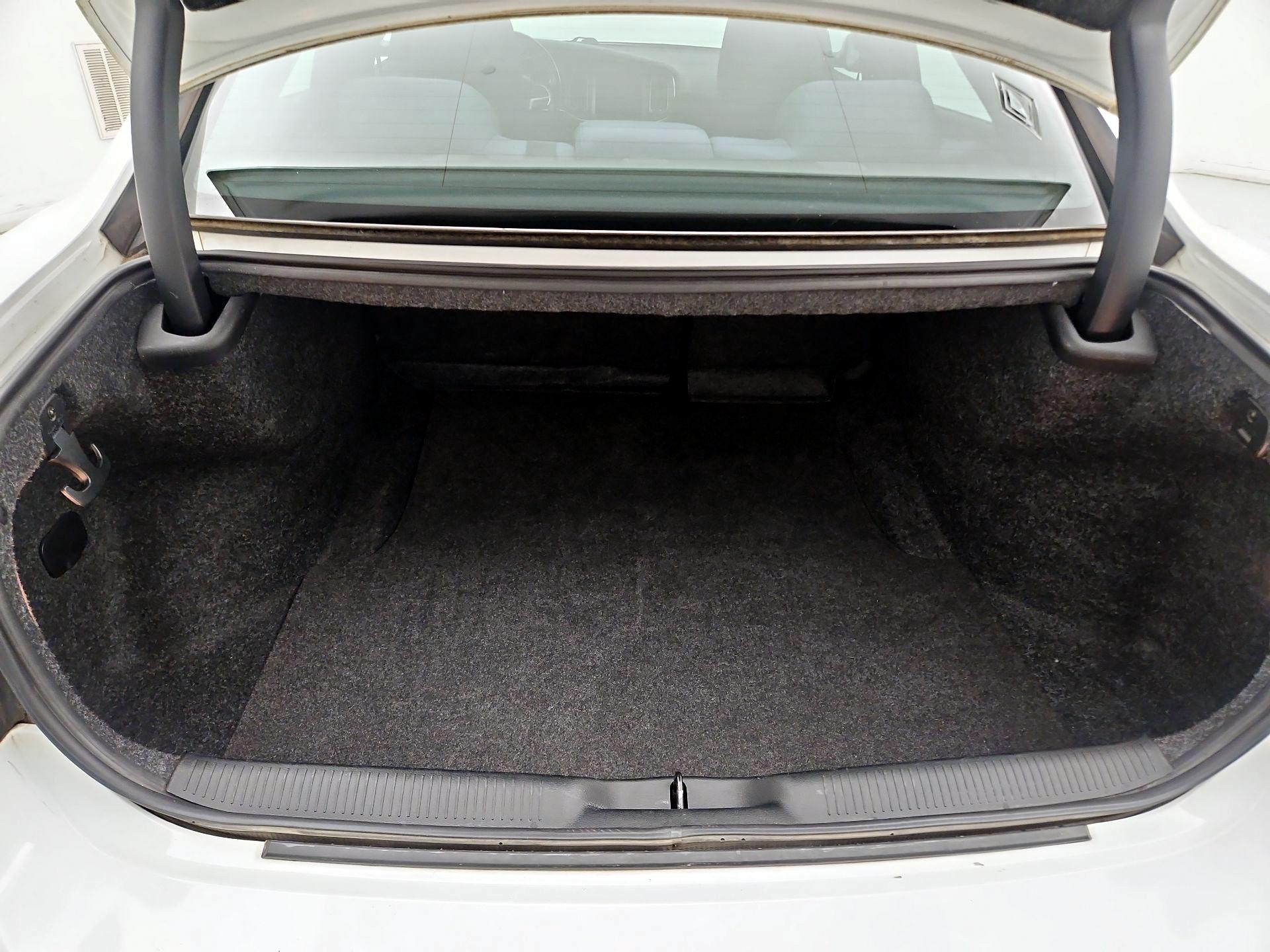 Thumbnail: 2018 Dodge Charger - 20