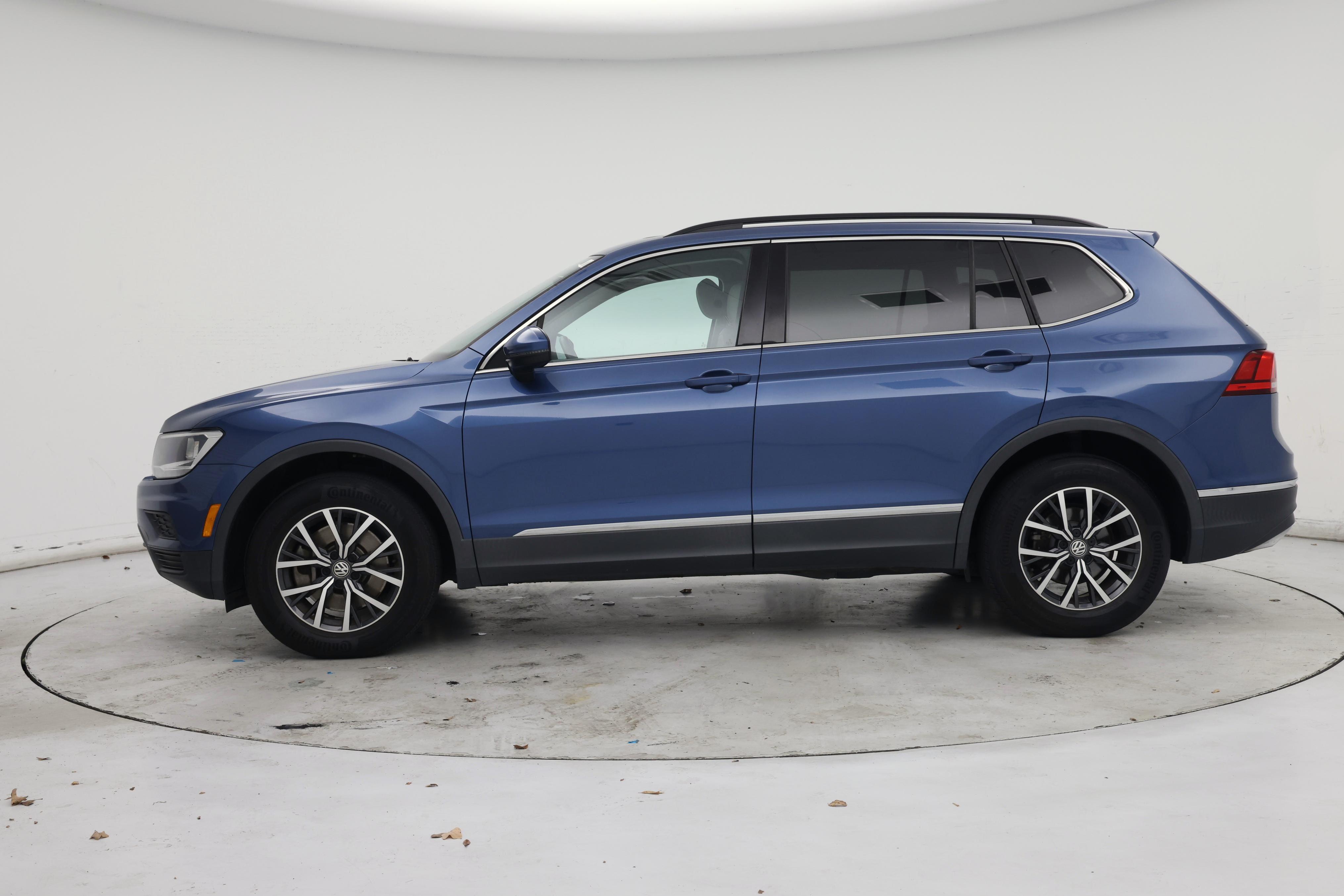 Thumbnail: 2020 Volkswagen Tiguan - 3