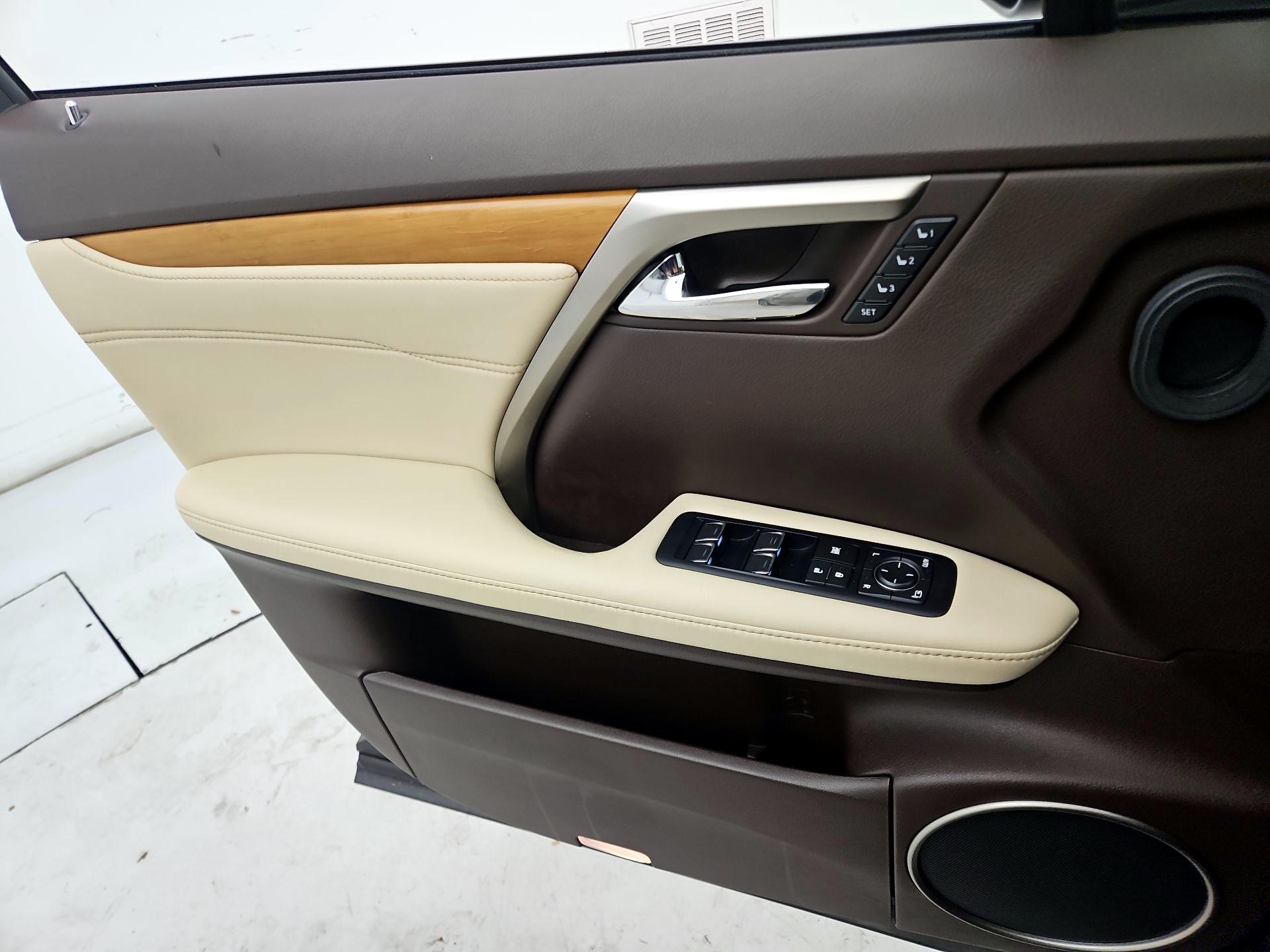 Thumbnail: 2017 Lexus RX - 12