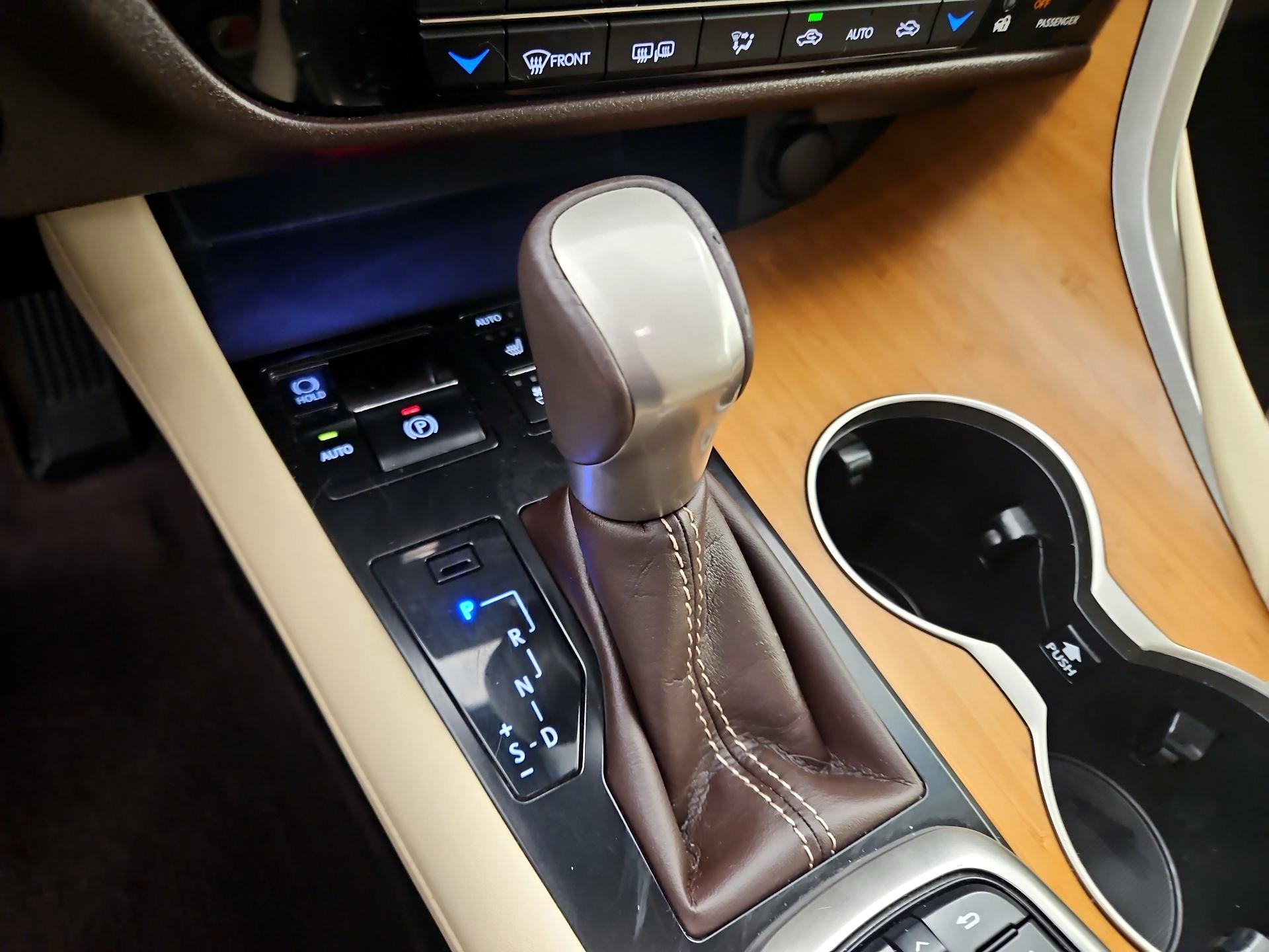 Thumbnail: 2017 Lexus RX - 18