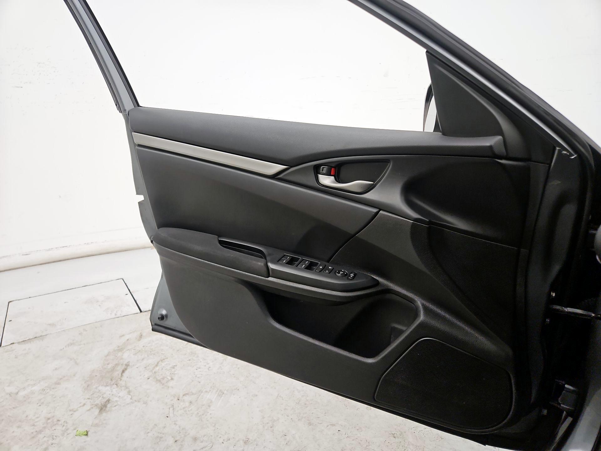 Thumbnail: 2019 Honda Civic - 12