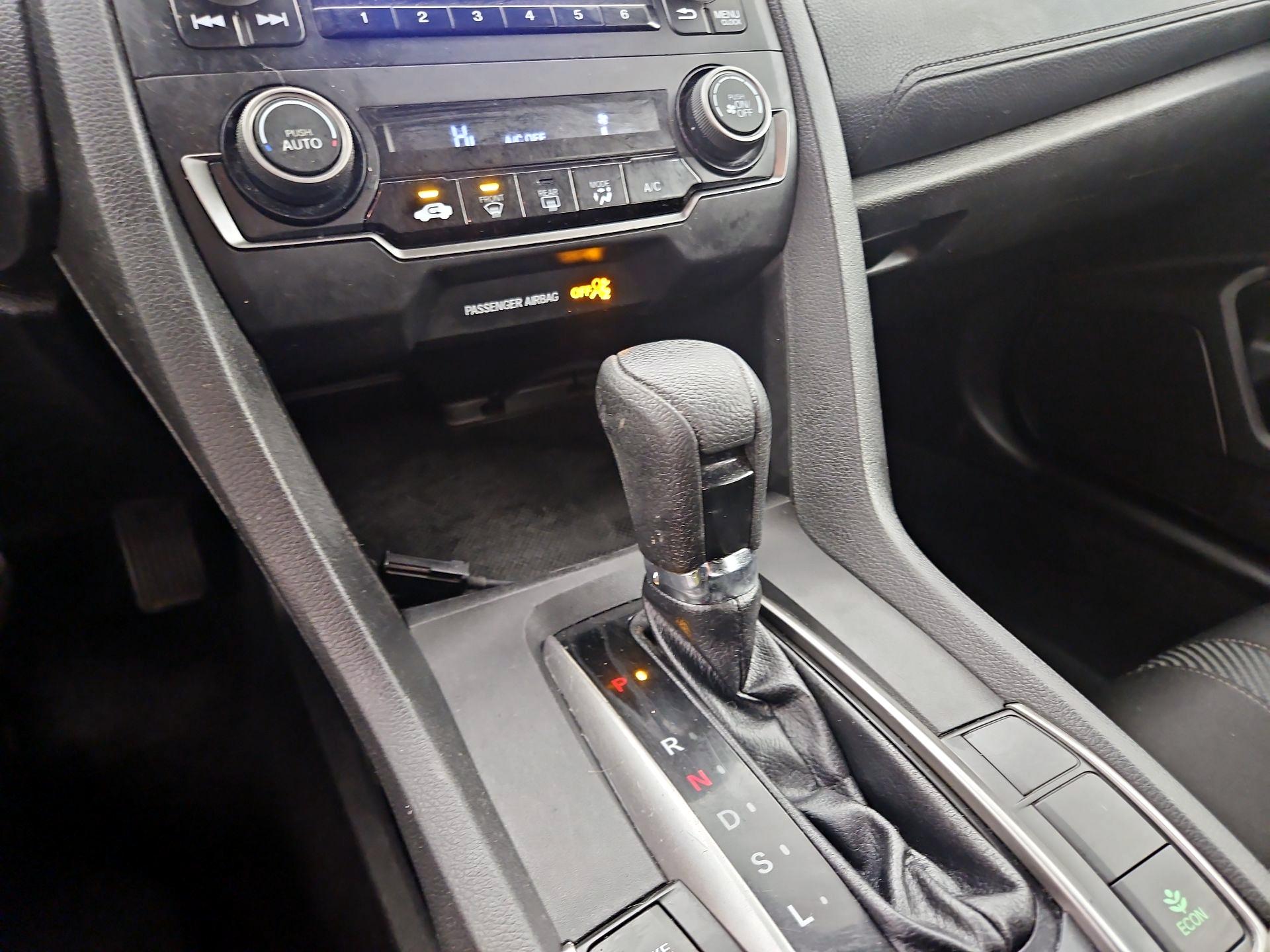 Thumbnail: 2019 Honda Civic - 17