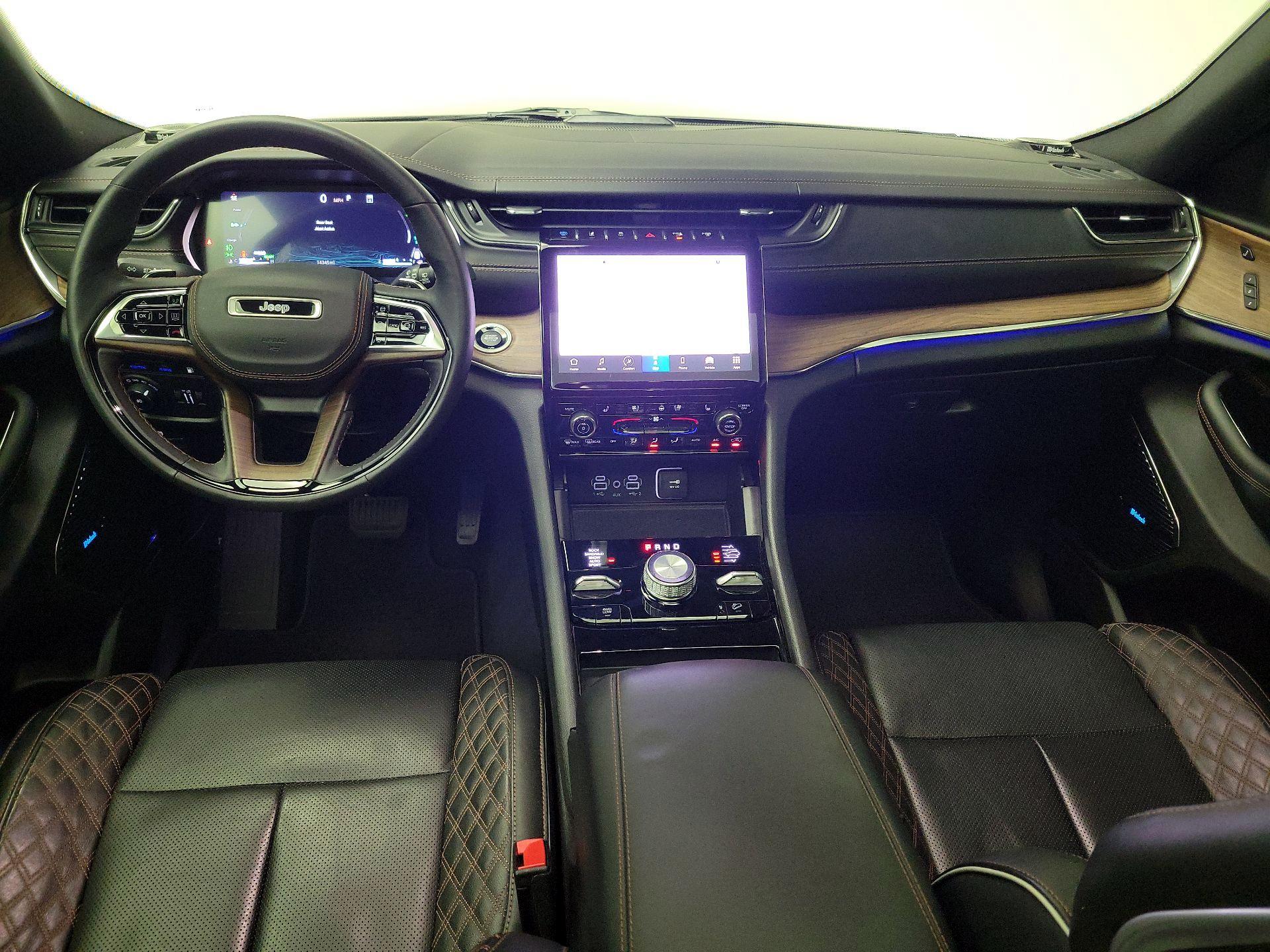 Thumbnail: 2024 Jeep Grand Cherokee - 9