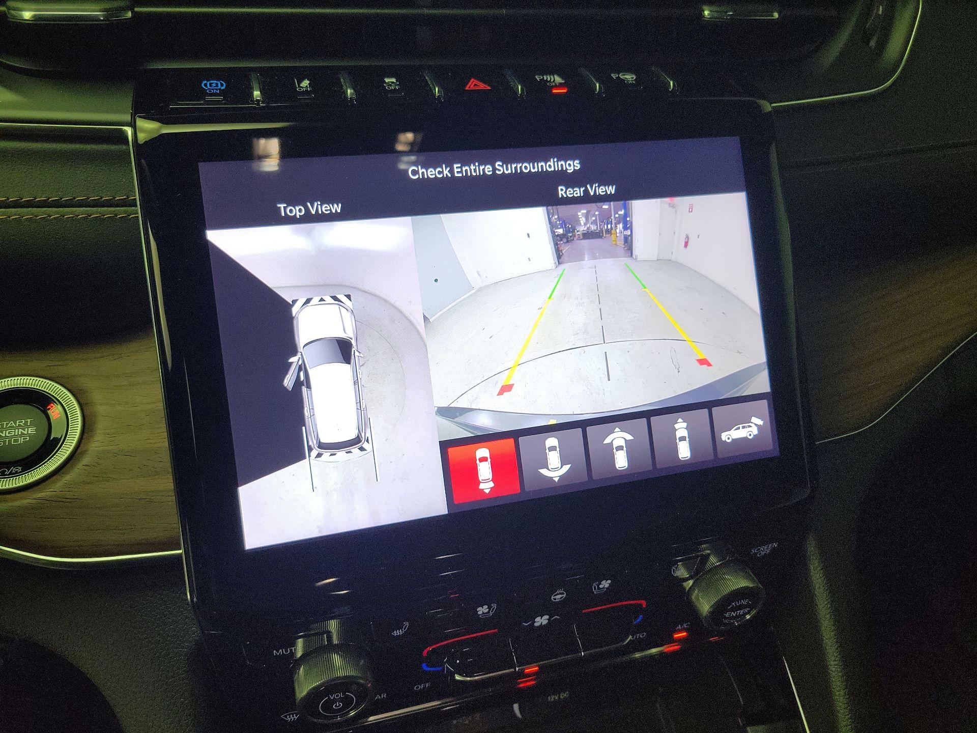 Thumbnail: 2024 Jeep Grand Cherokee - 15