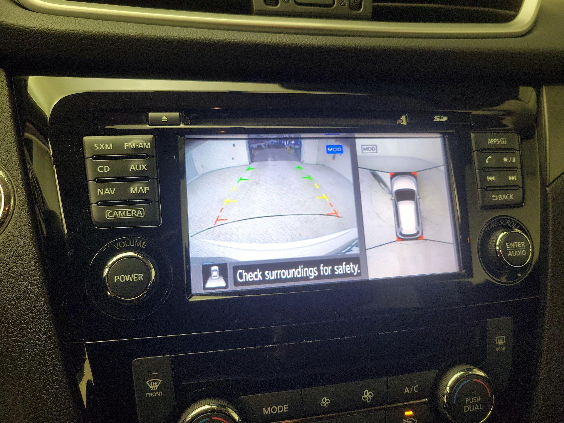 Thumbnail: 2016 Nissan Rogue - 15