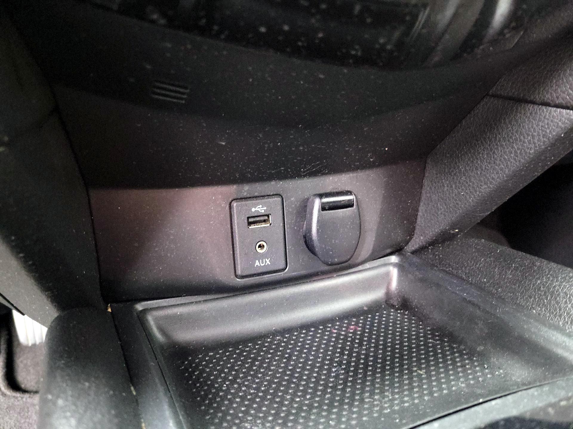 Thumbnail: 2016 Nissan Rogue - 19