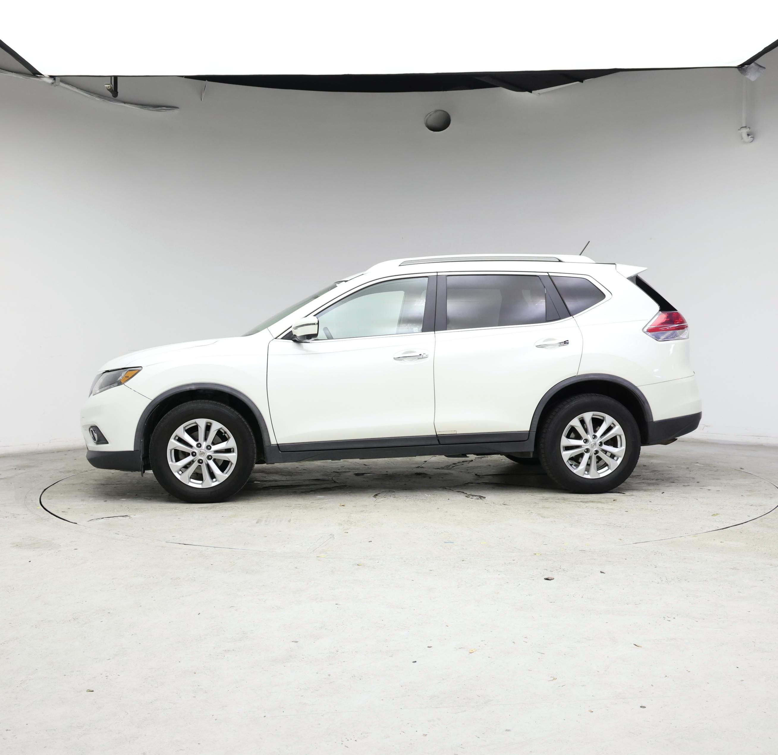 Thumbnail: 2016 Nissan Rogue - 3