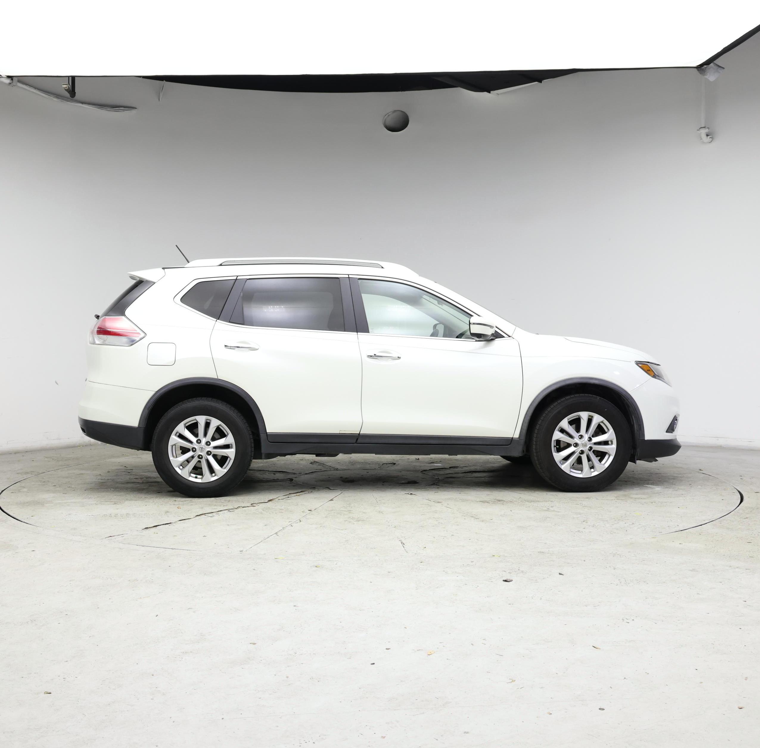 Thumbnail: 2016 Nissan Rogue - 7