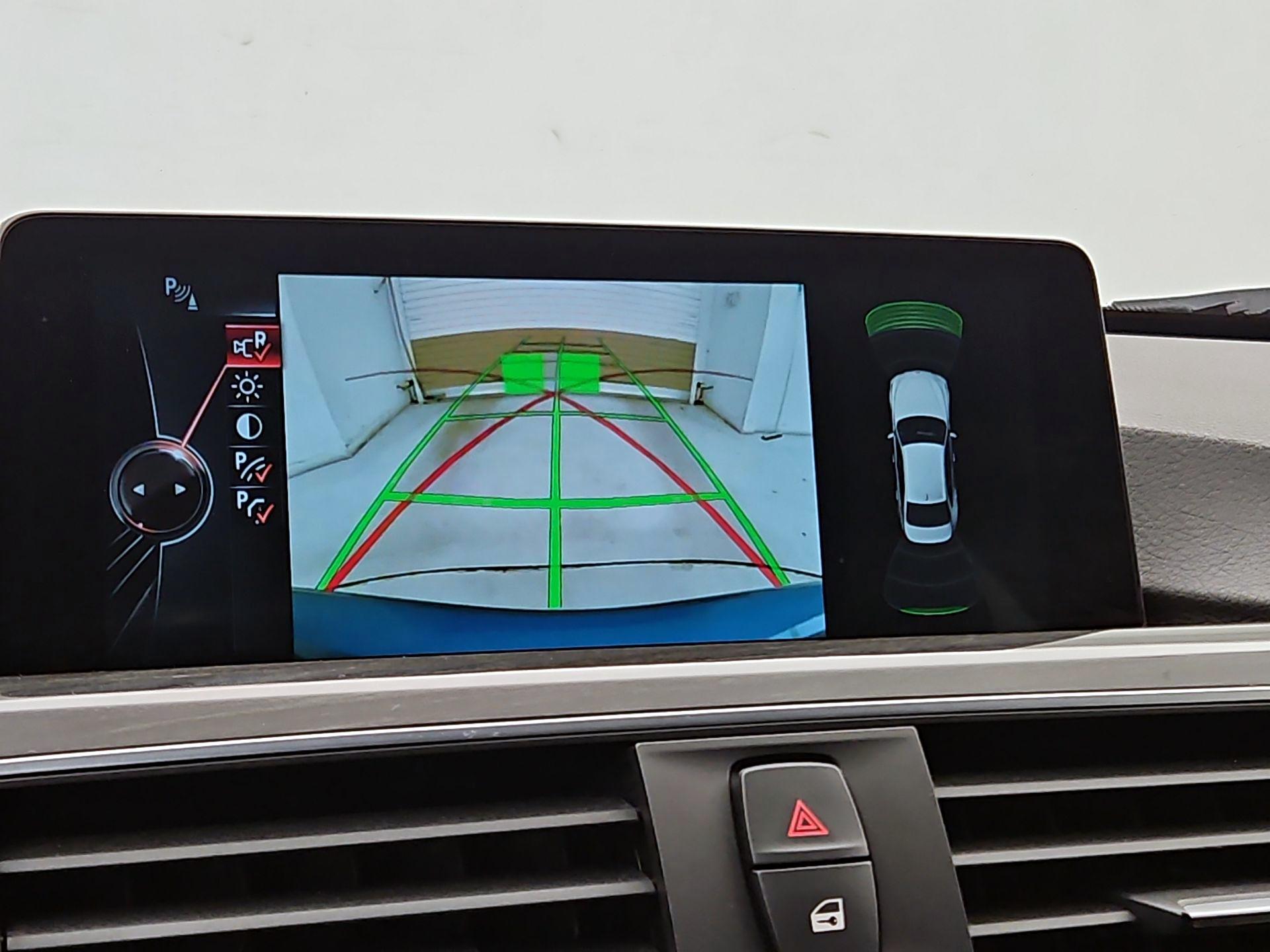 Thumbnail: 2016 BMW 3 Series - 14