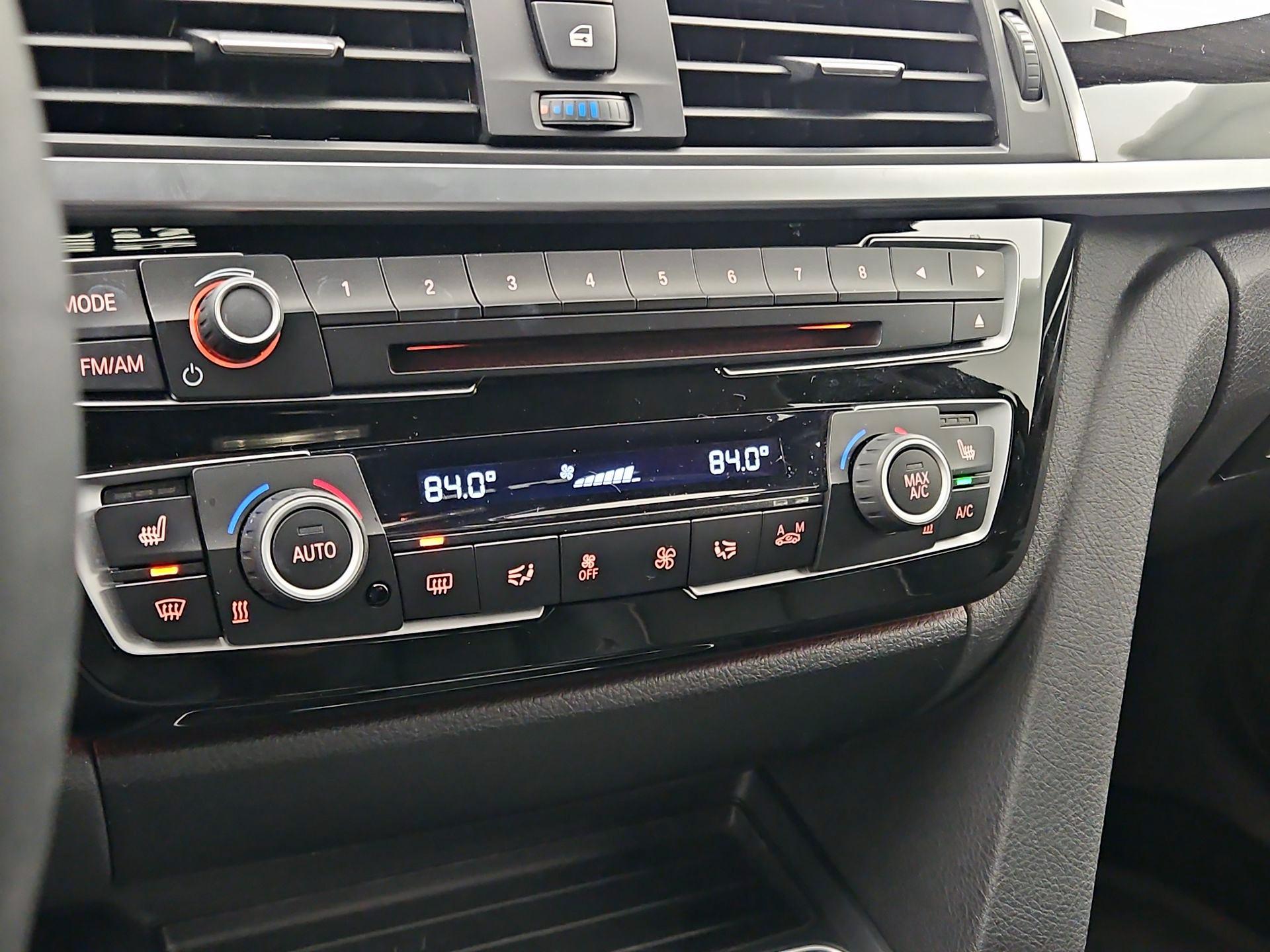 Thumbnail: 2016 BMW 3 Series - 16