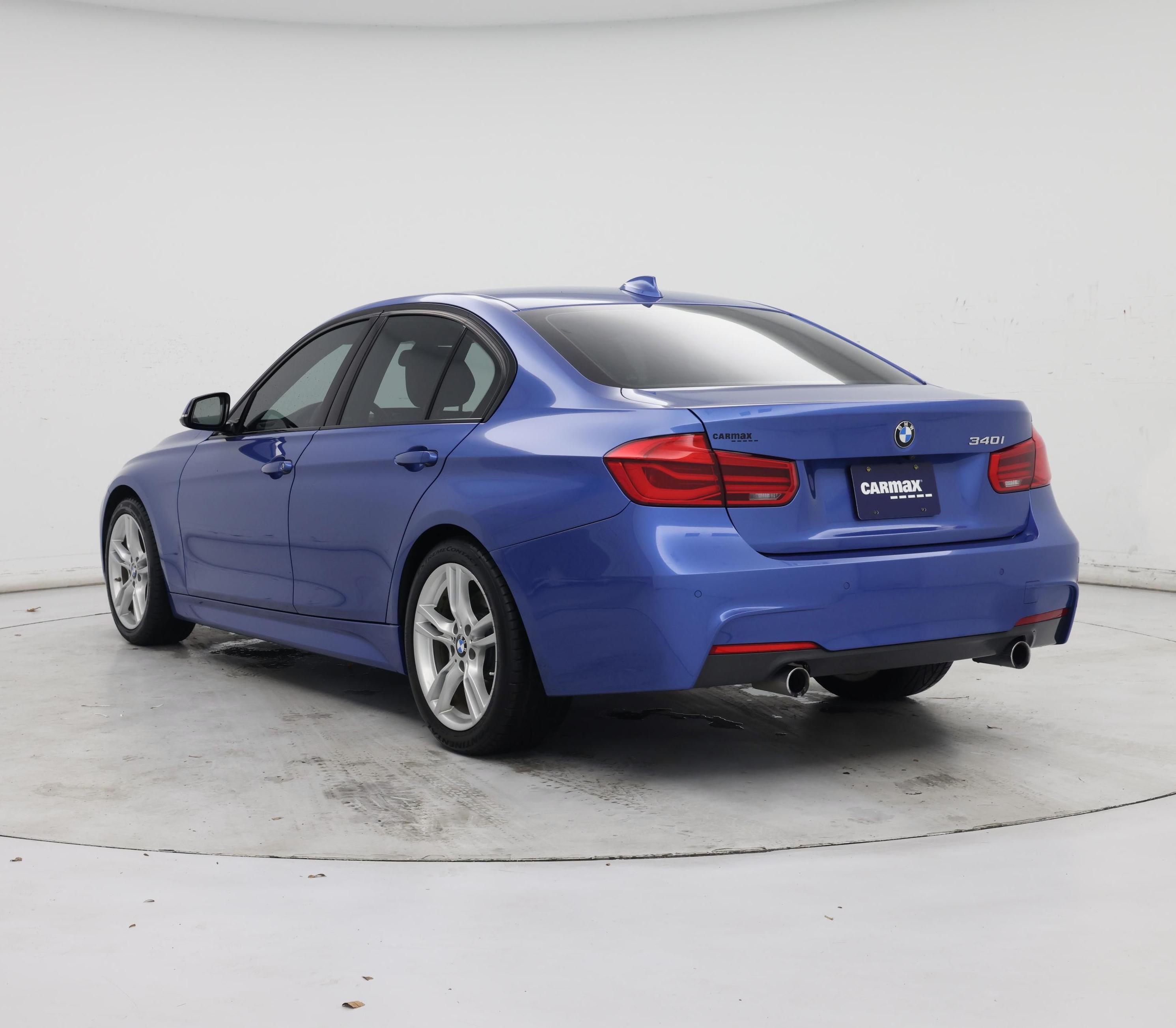 Thumbnail: 2016 BMW 3 Series - 2