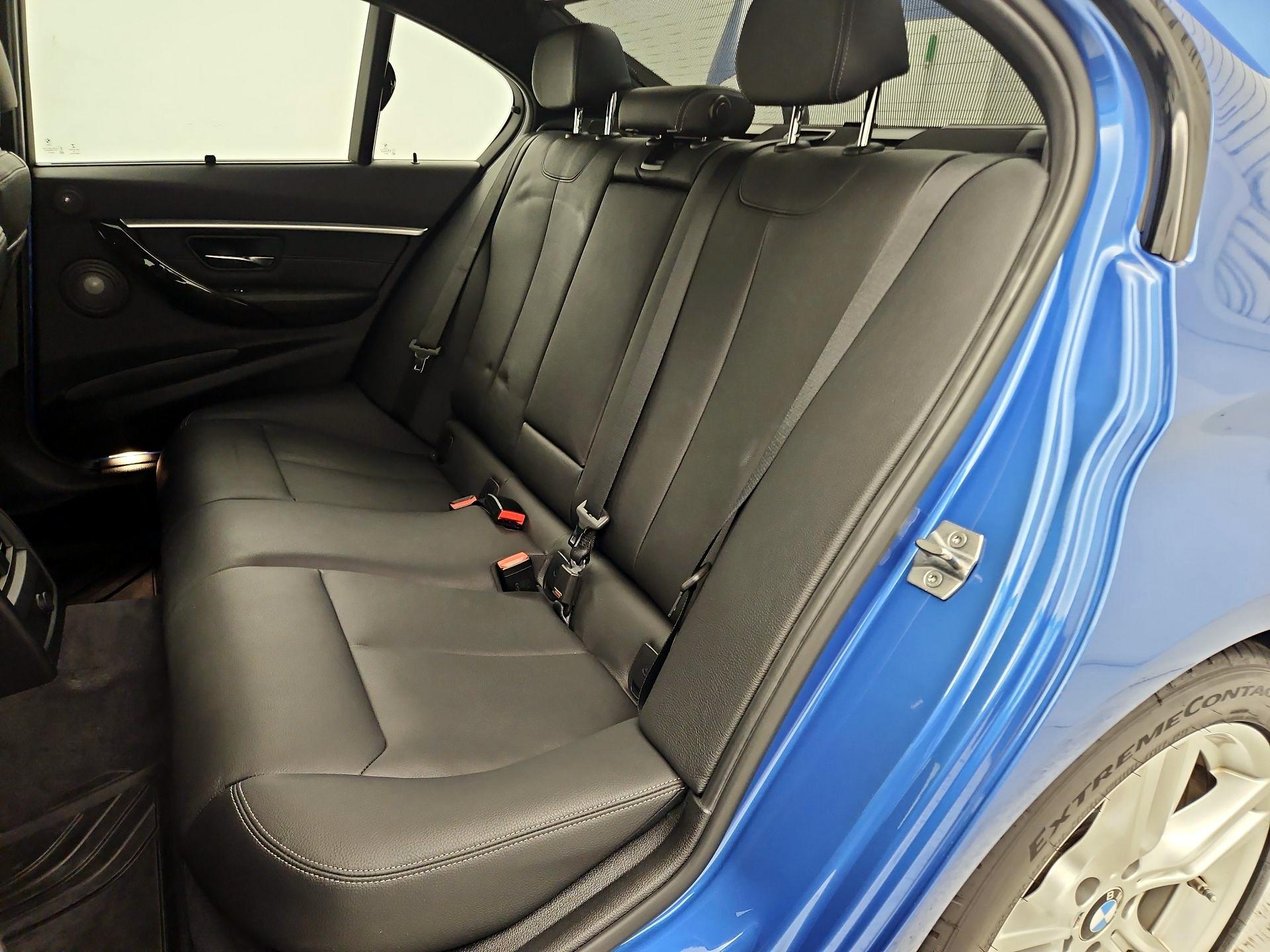 Thumbnail: 2016 BMW 3 Series - 19