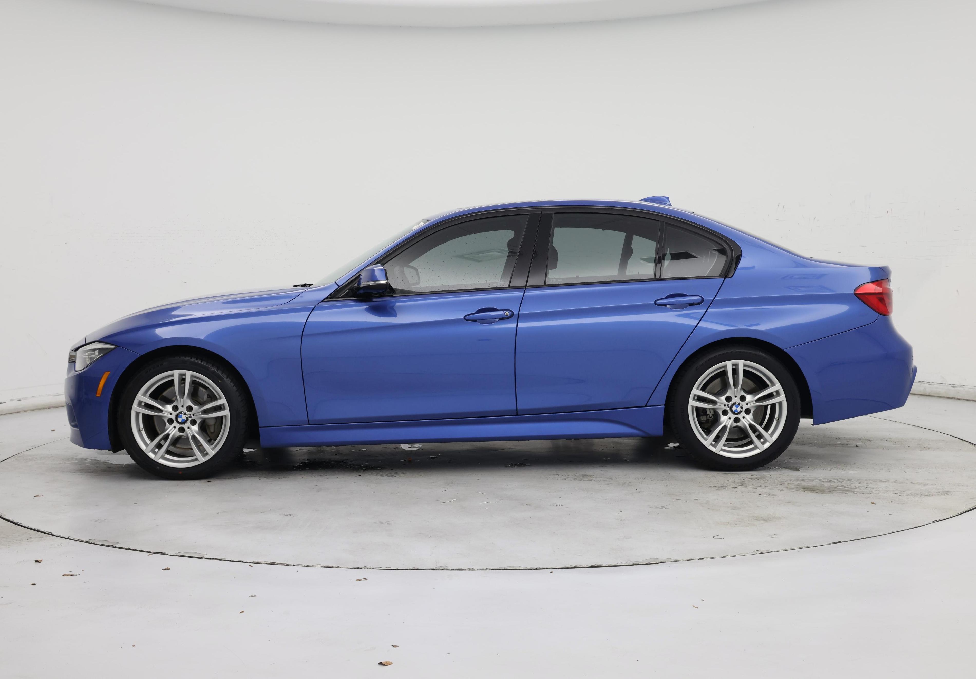 Thumbnail: 2016 BMW 3 Series - 3