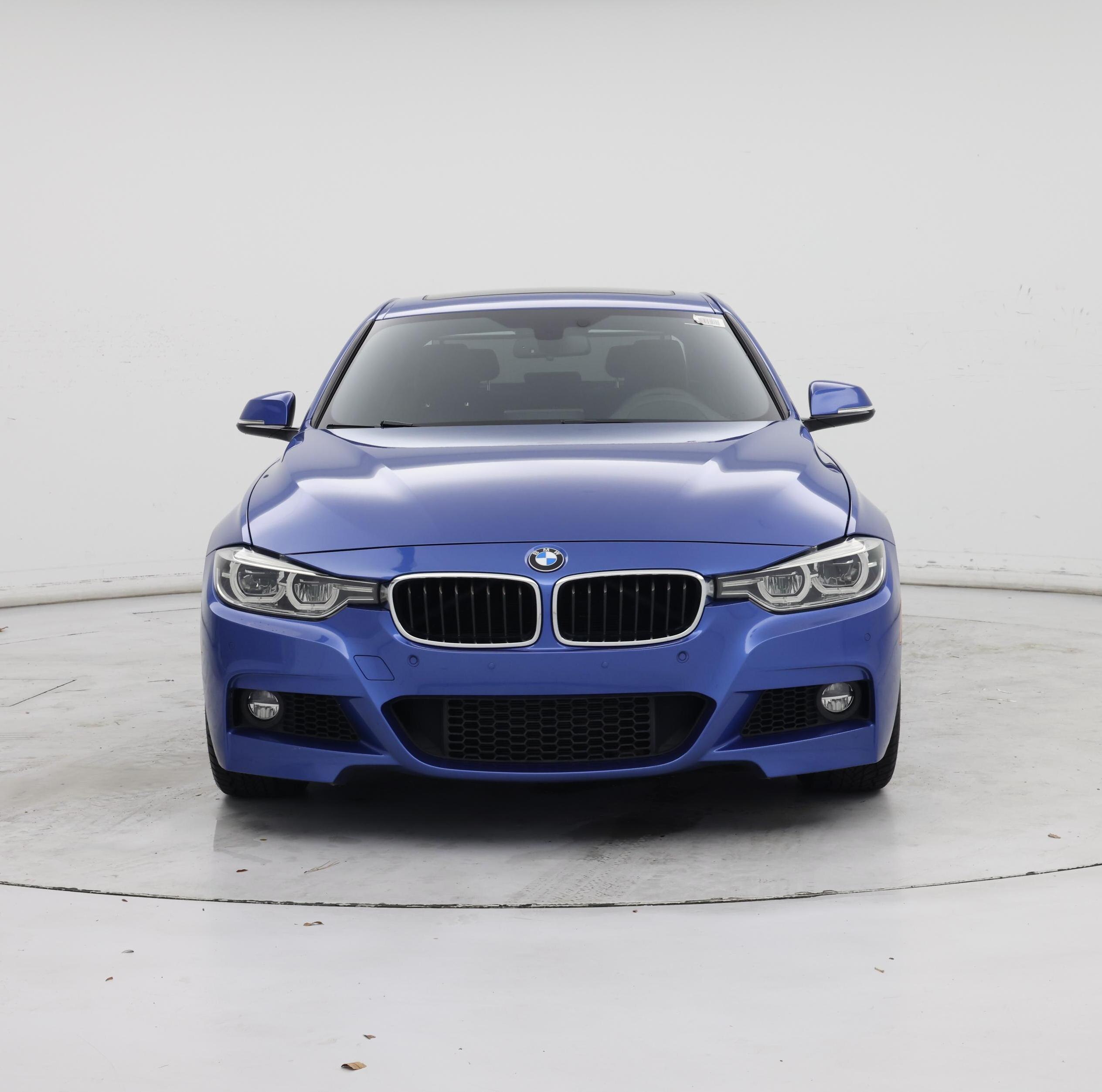 Thumbnail: 2016 BMW 3 Series - 5