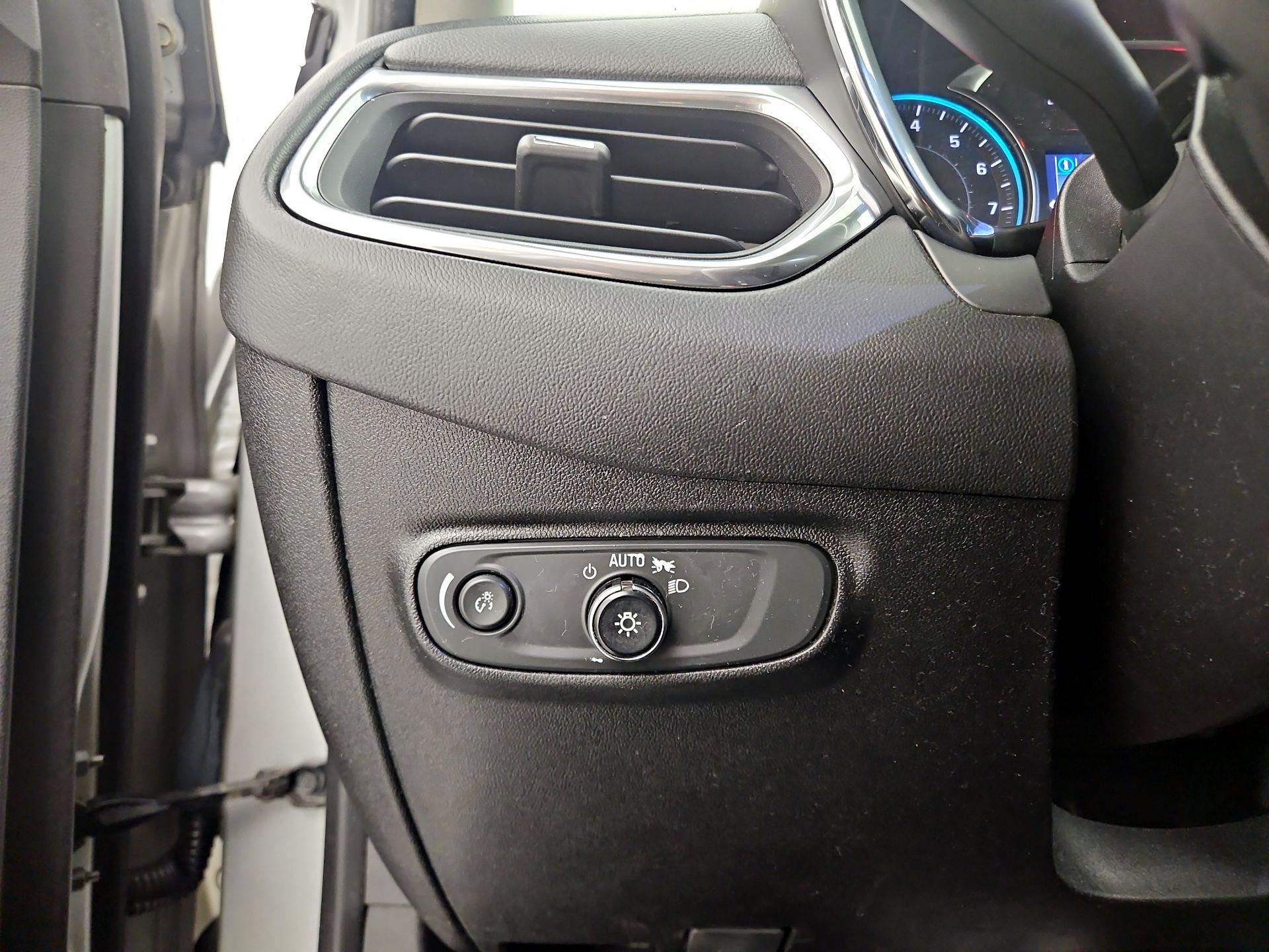 Thumbnail: 2019 Chevrolet Equinox - 13