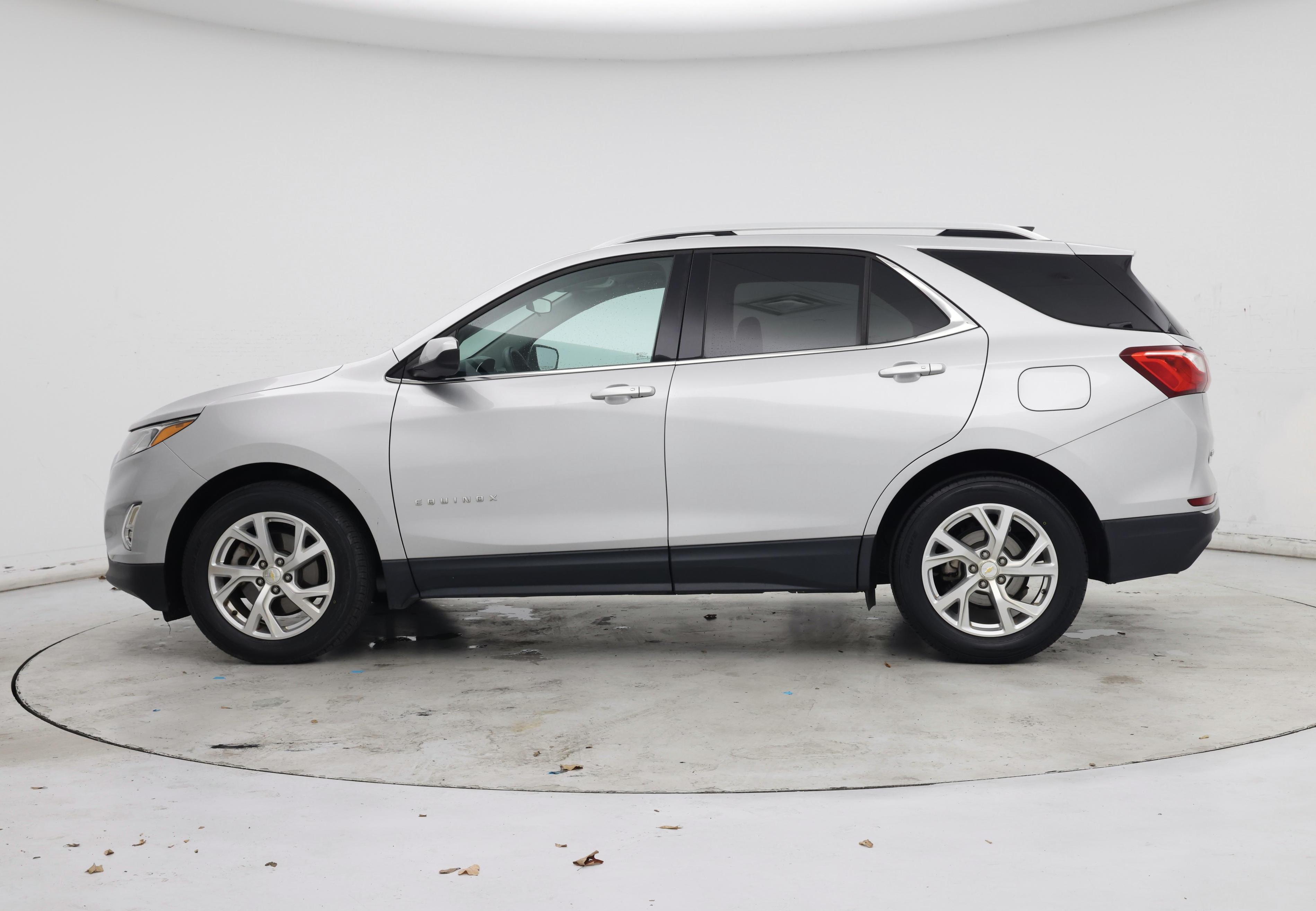 Thumbnail: 2019 Chevrolet Equinox - 3